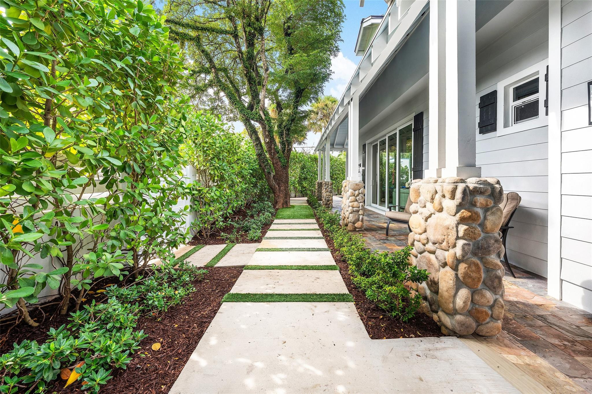217 SE 16th Avenue