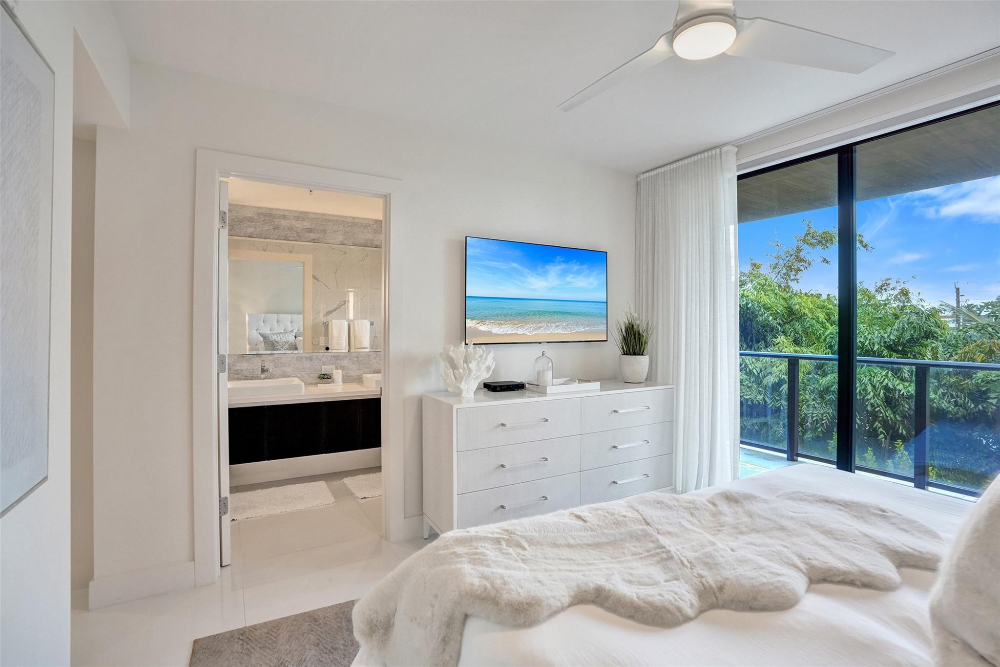 3030 N Ocean Boulevard S104