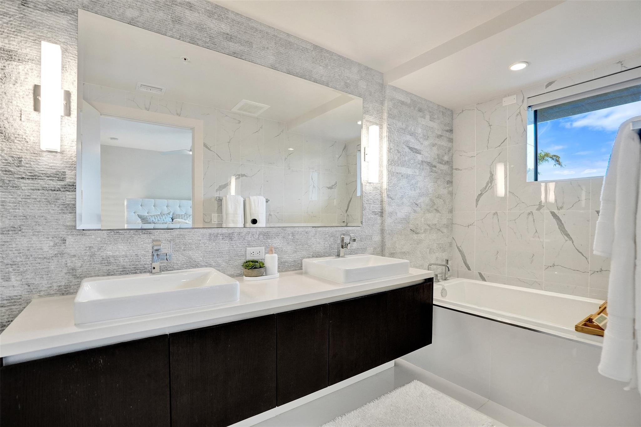 3030 N Ocean Boulevard S104