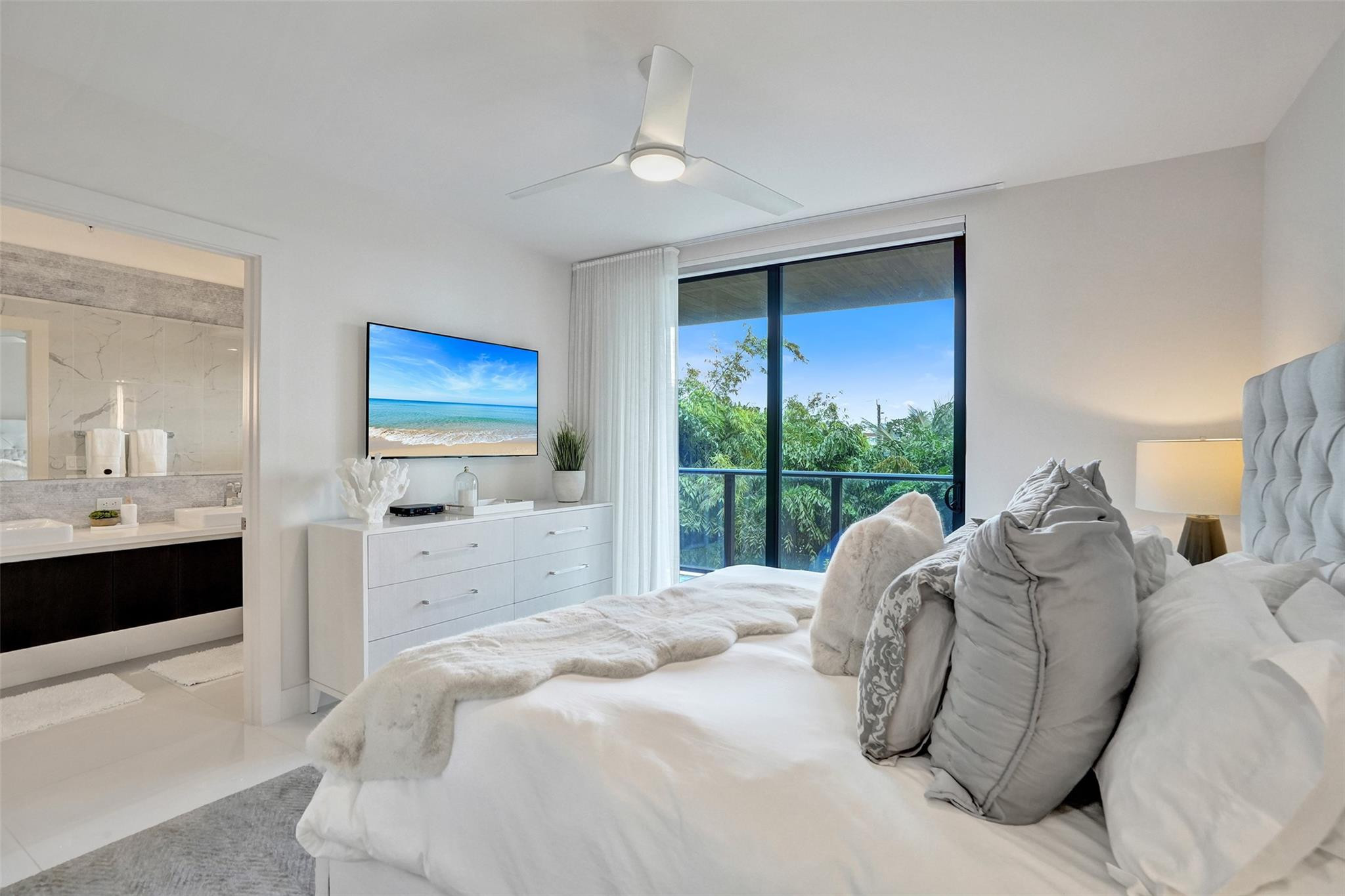 3030 N Ocean Boulevard S104