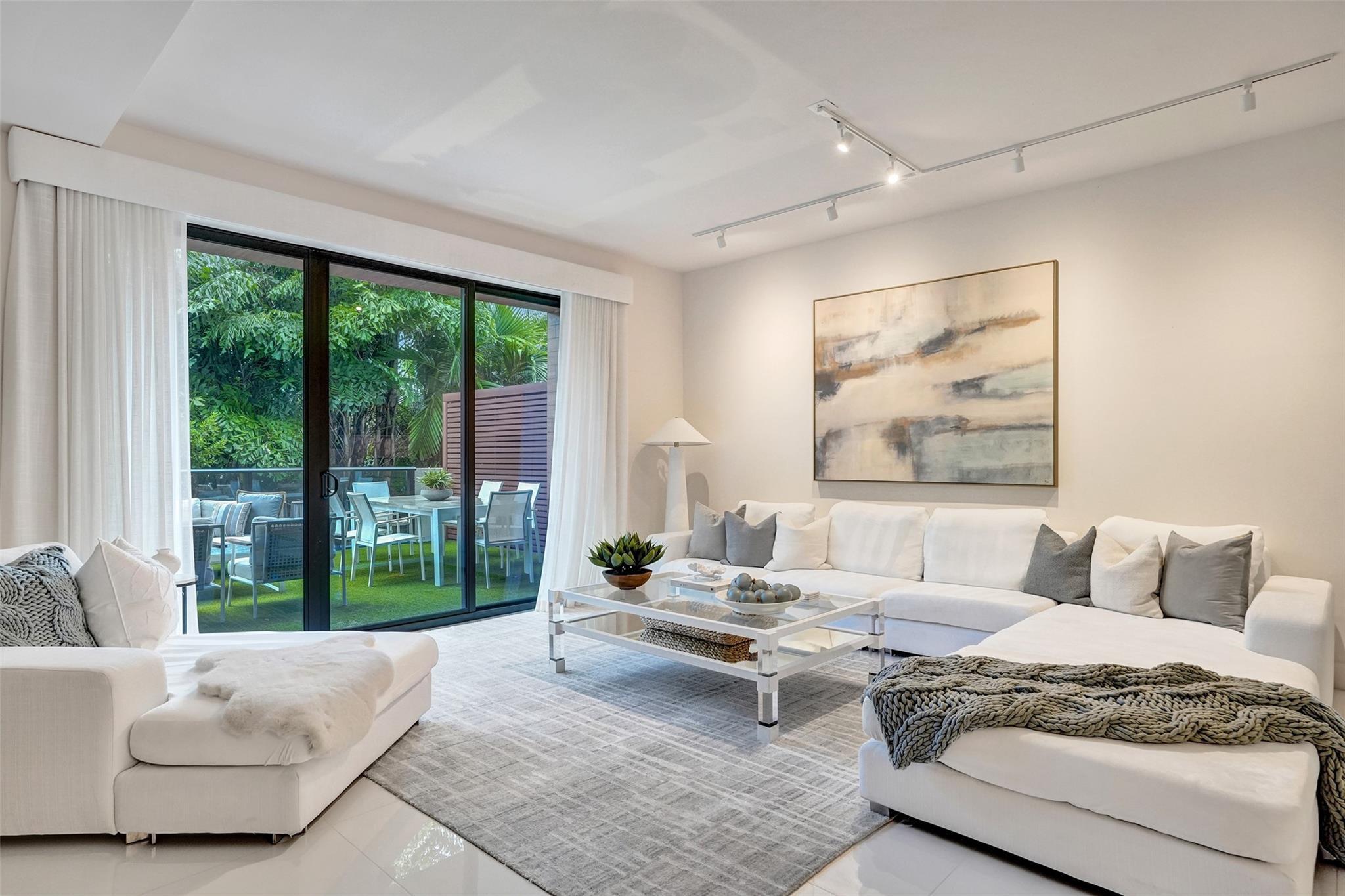 3030 N Ocean Boulevard S104