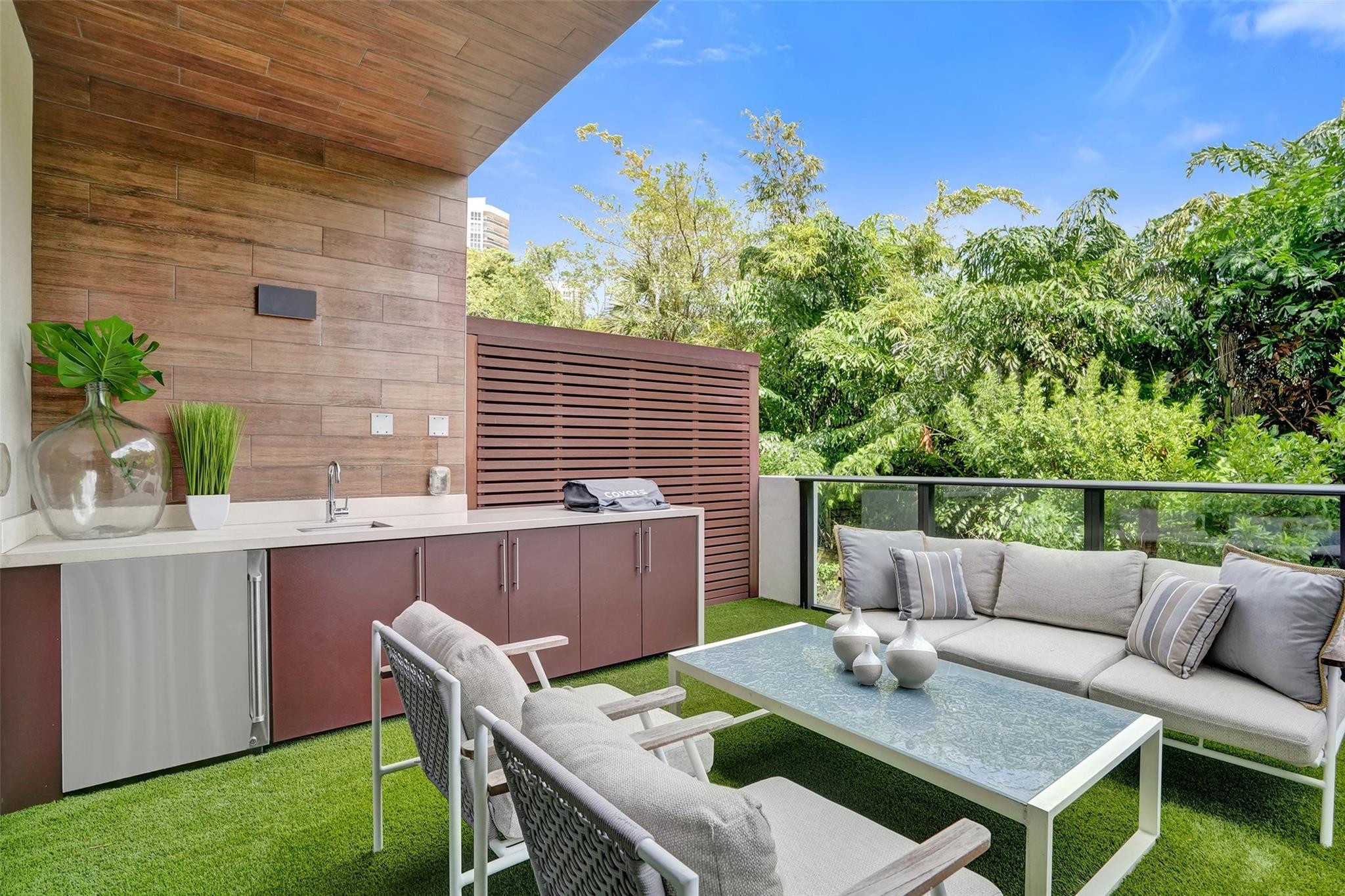 3030 N Ocean Boulevard S104