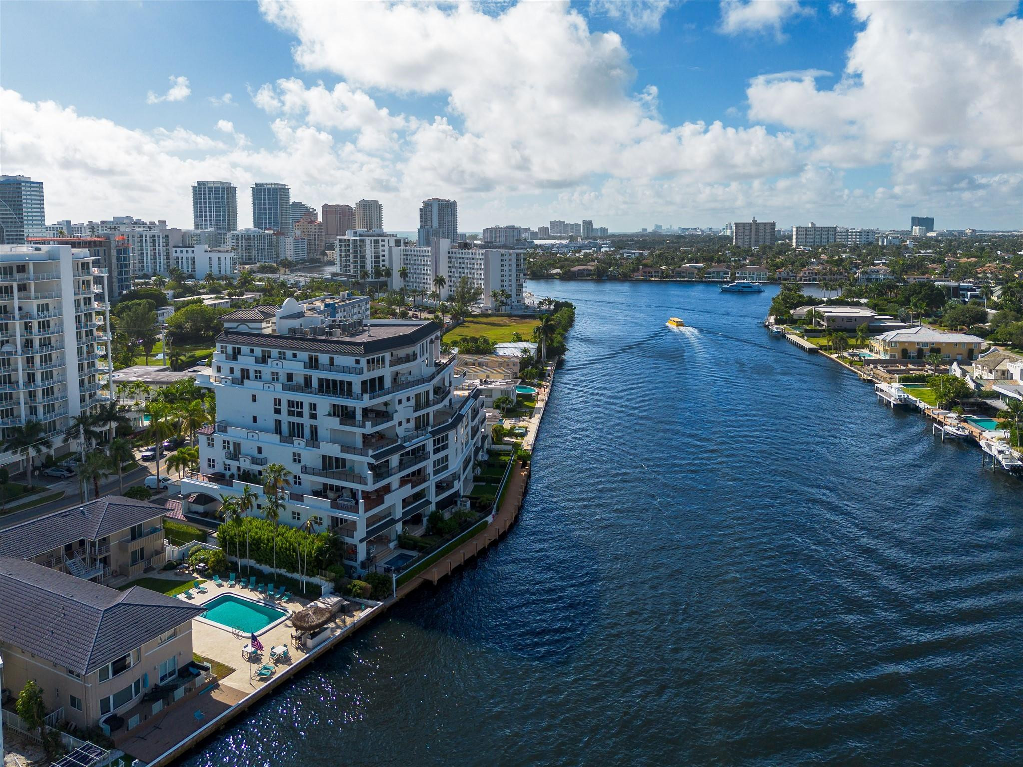 615 Bayshore Drive 301