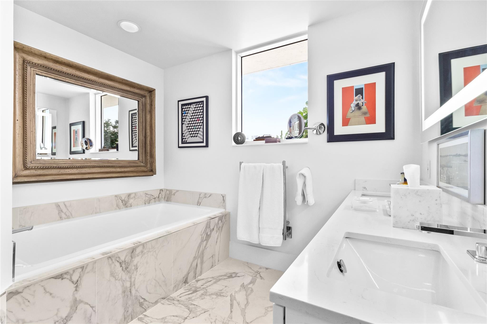 615 Bayshore Drive 301