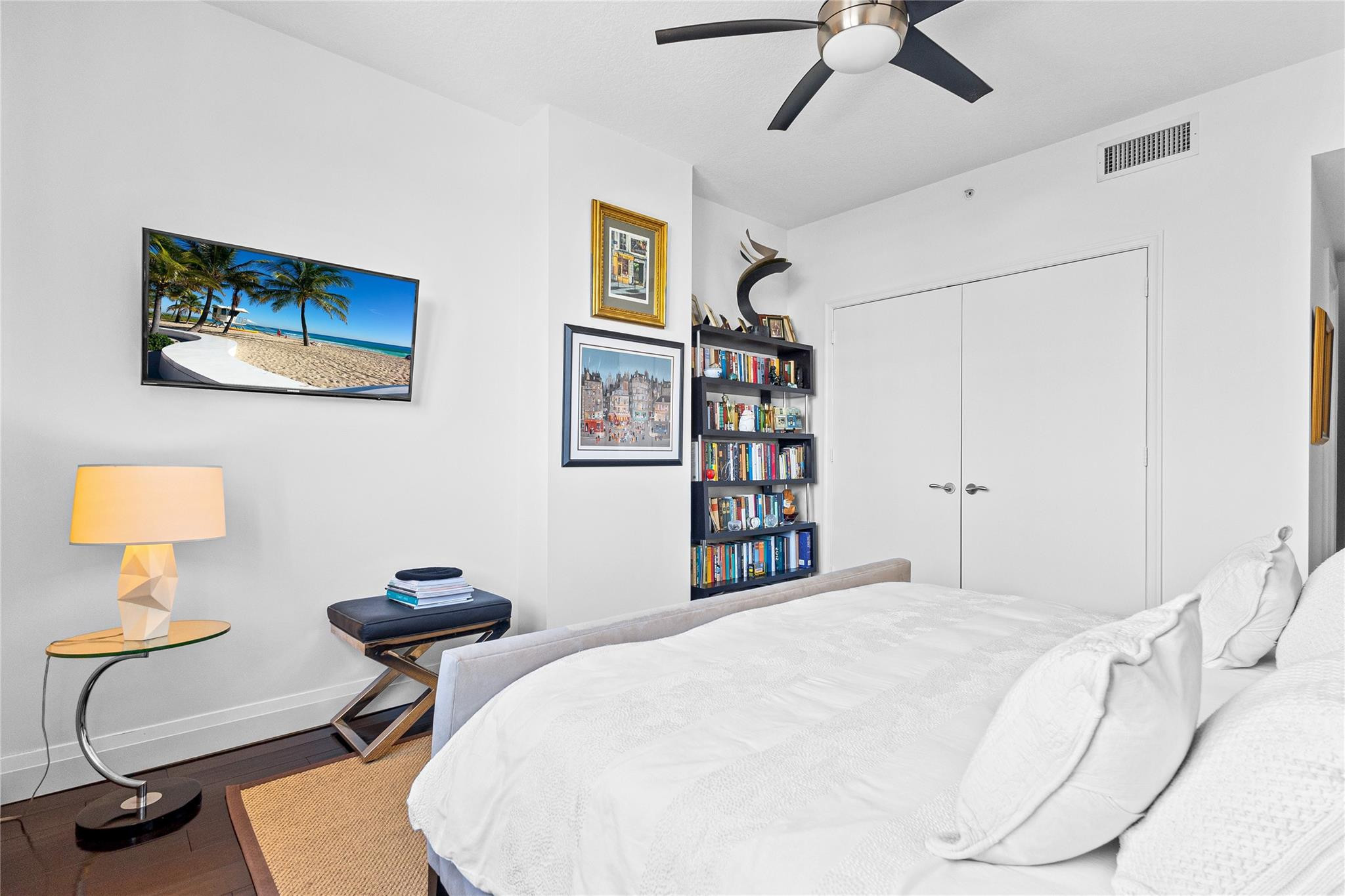 615 Bayshore Drive 301