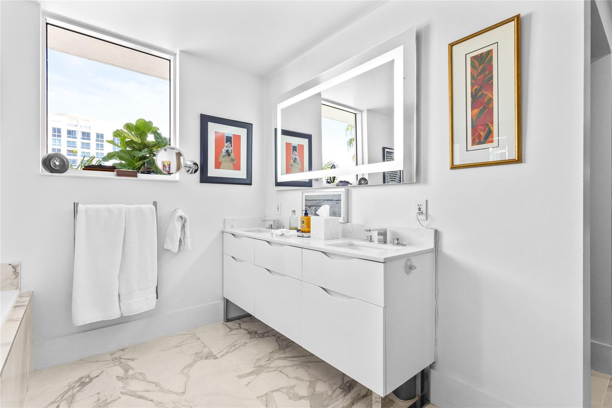 615 Bayshore Drive 301