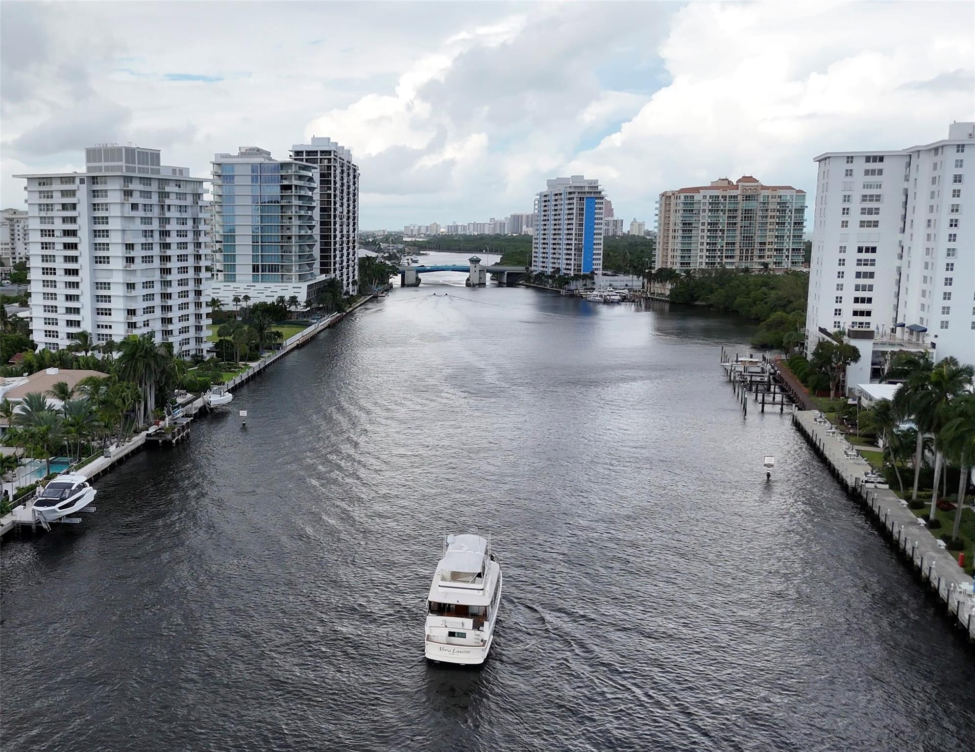 615 Bayshore Drive 301