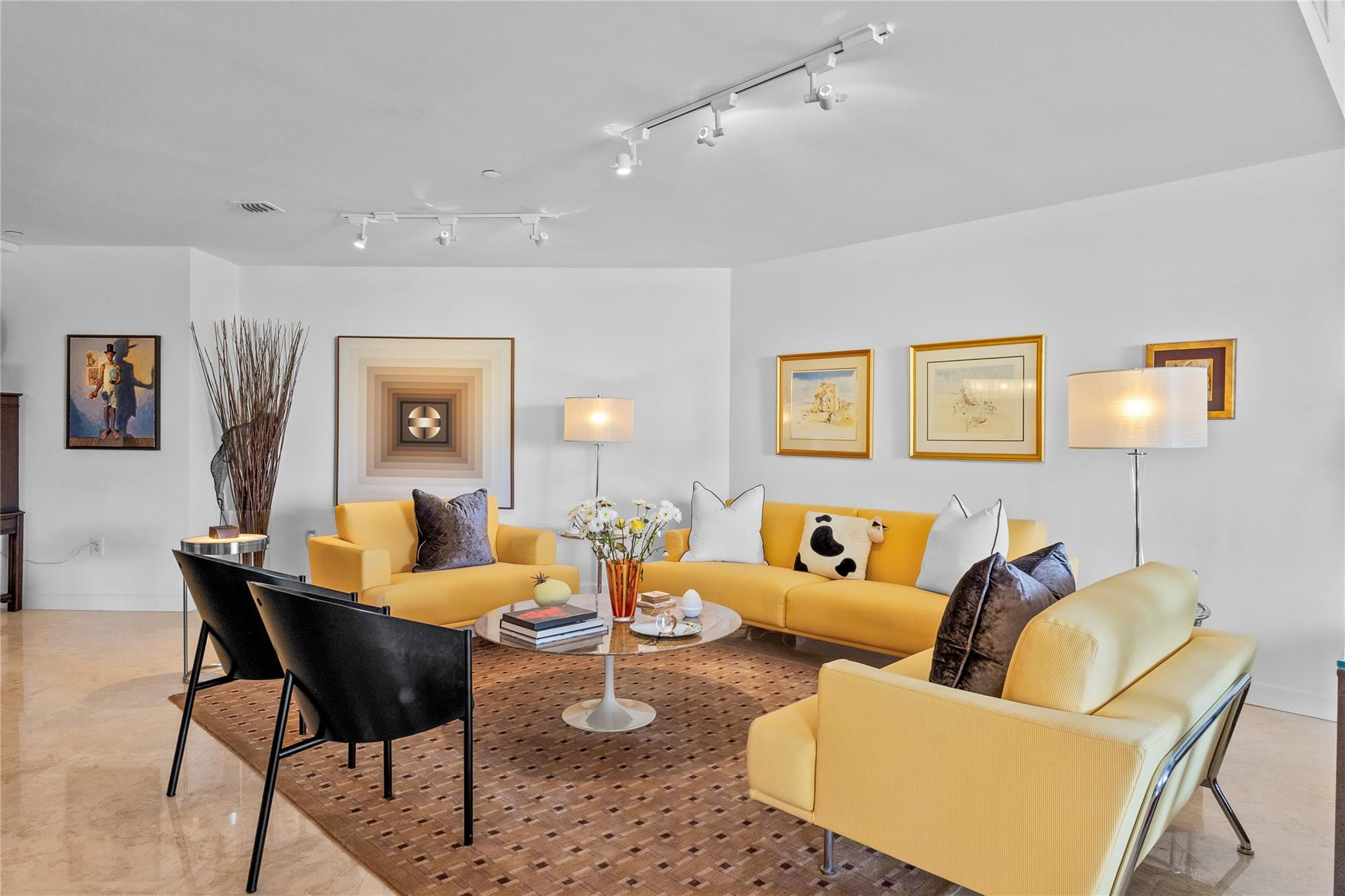 615 Bayshore Drive 301