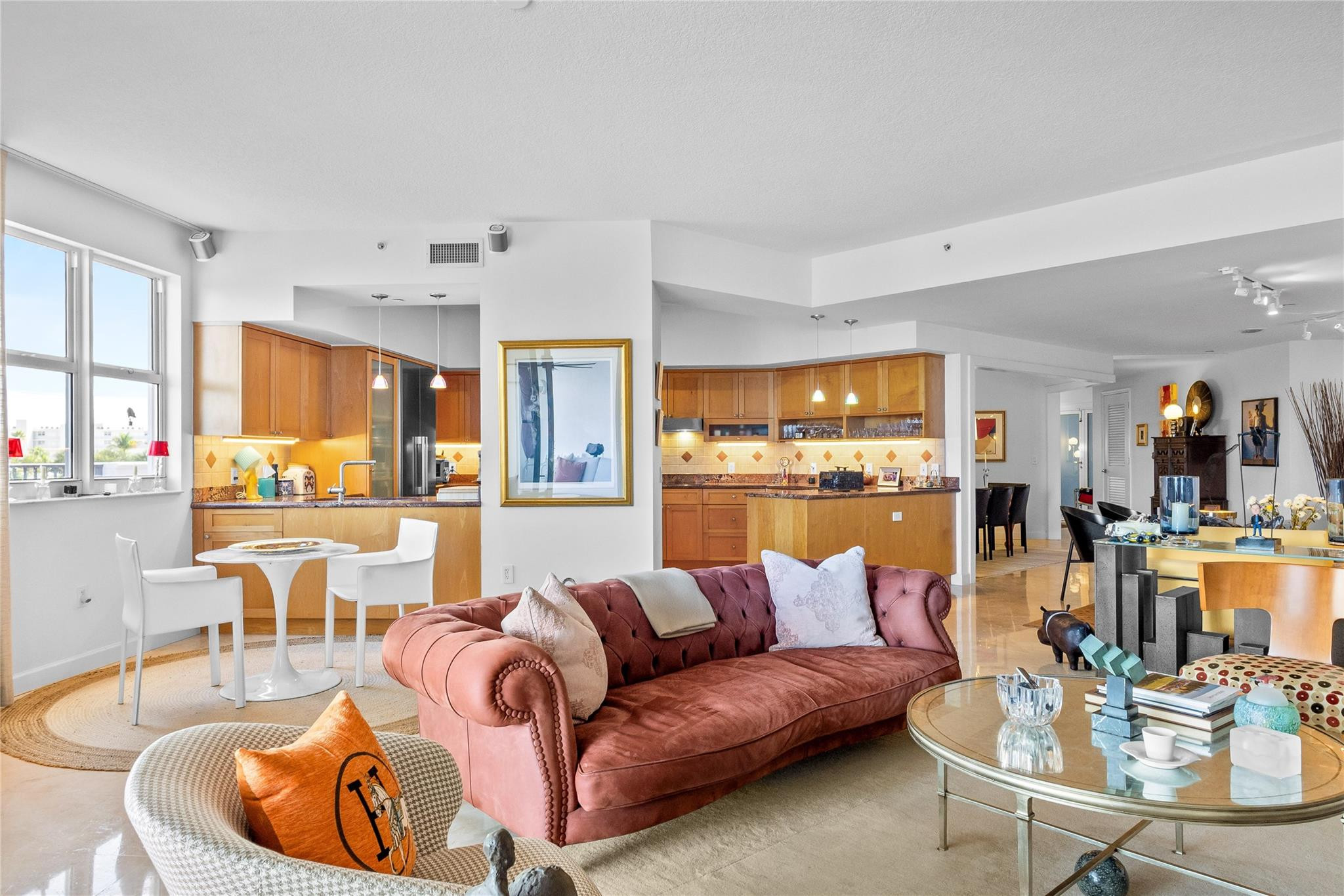 615 Bayshore Drive 301