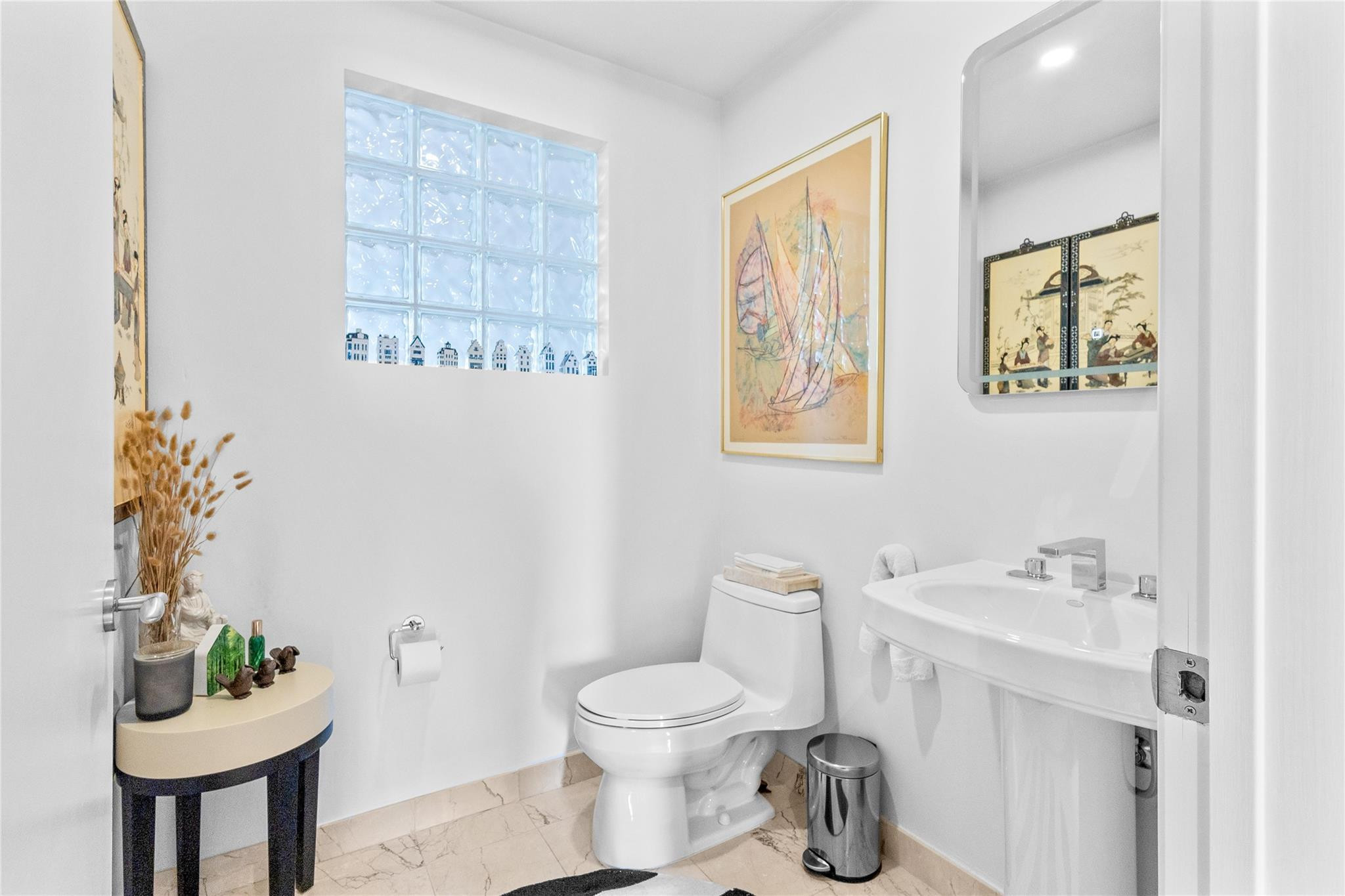 615 Bayshore Drive 301