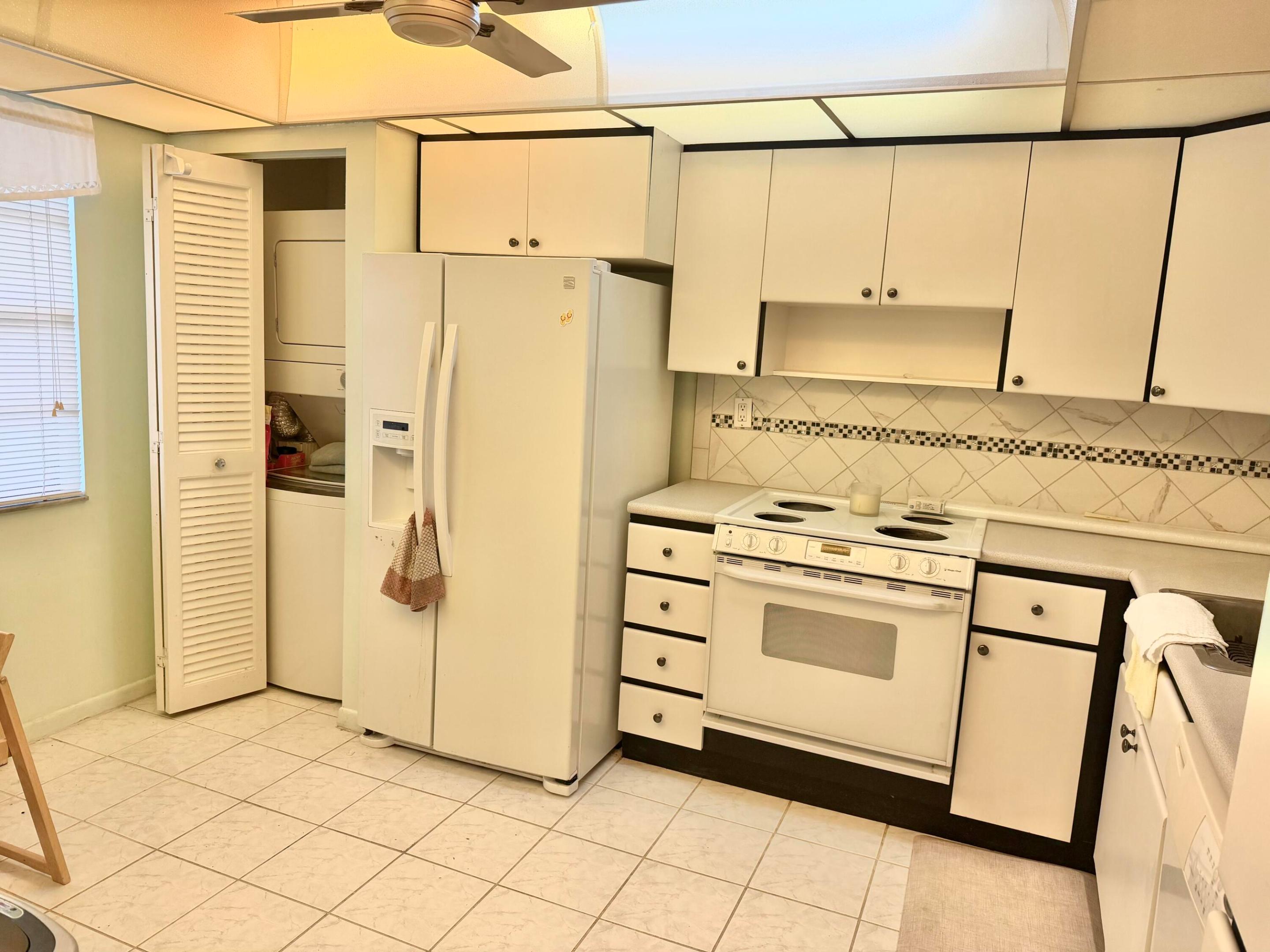 1101 Colony Point Circle 220