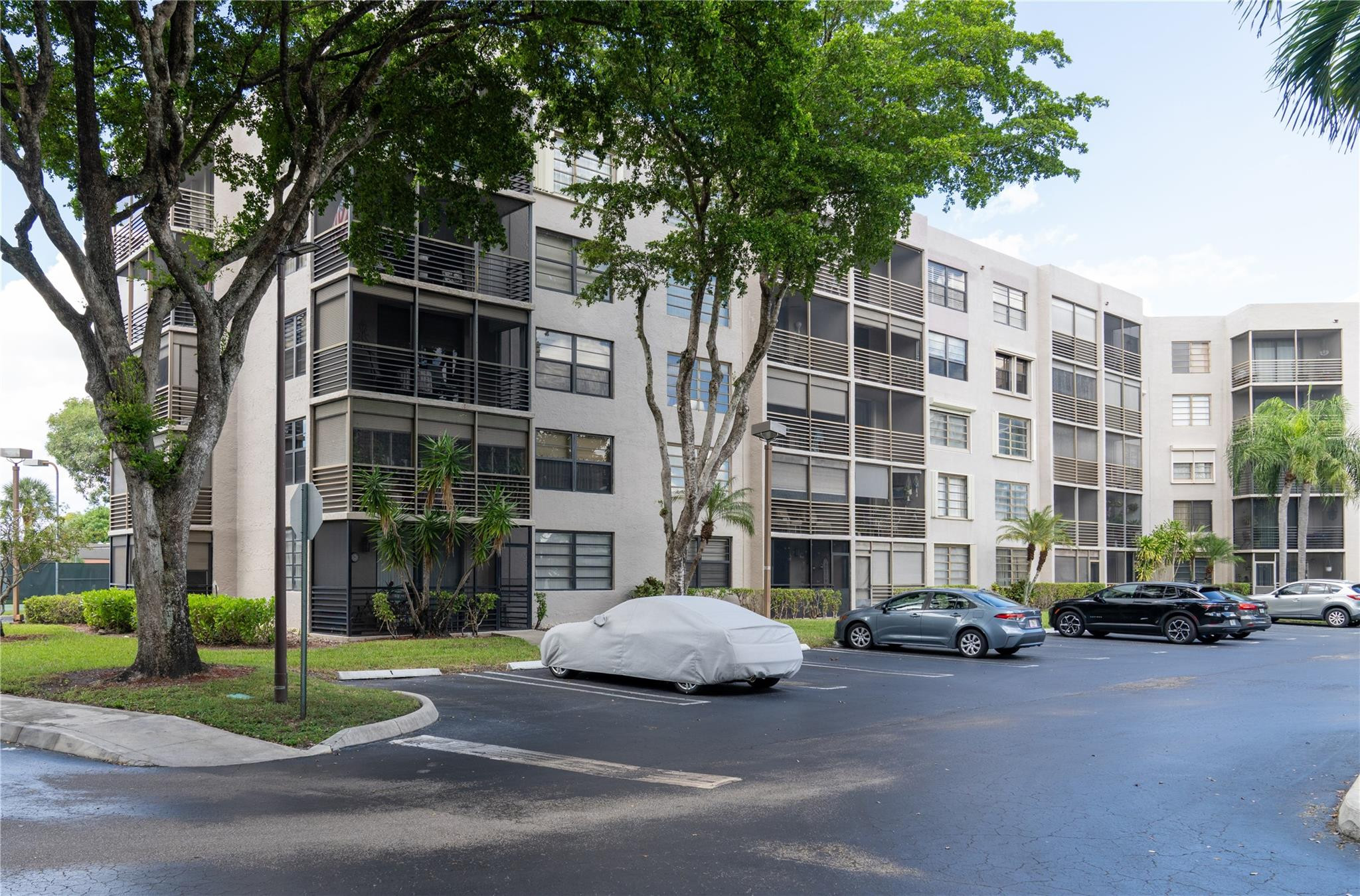 1101 Colony Point Circle 220