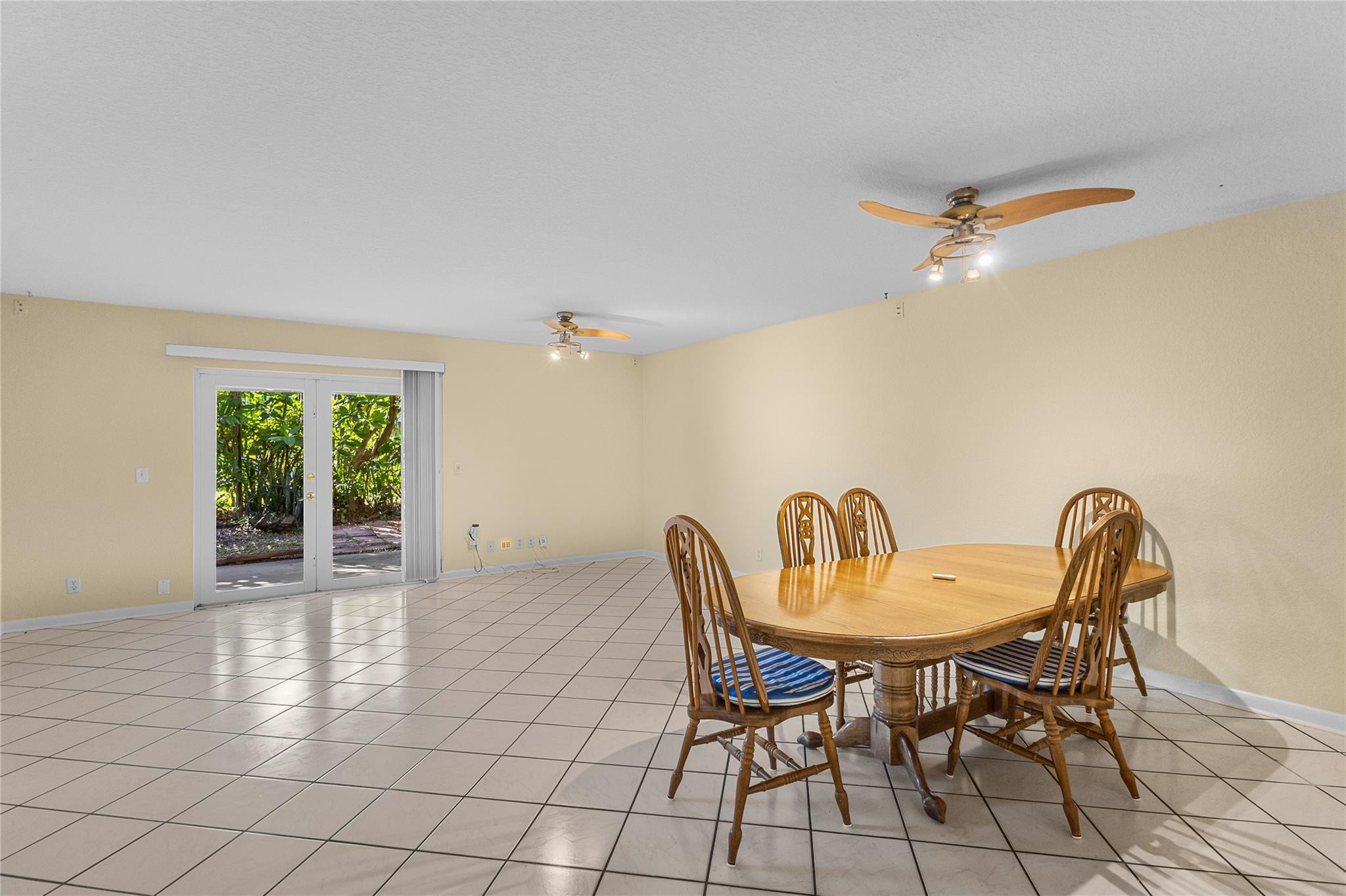 2520 Van Buren Street 4