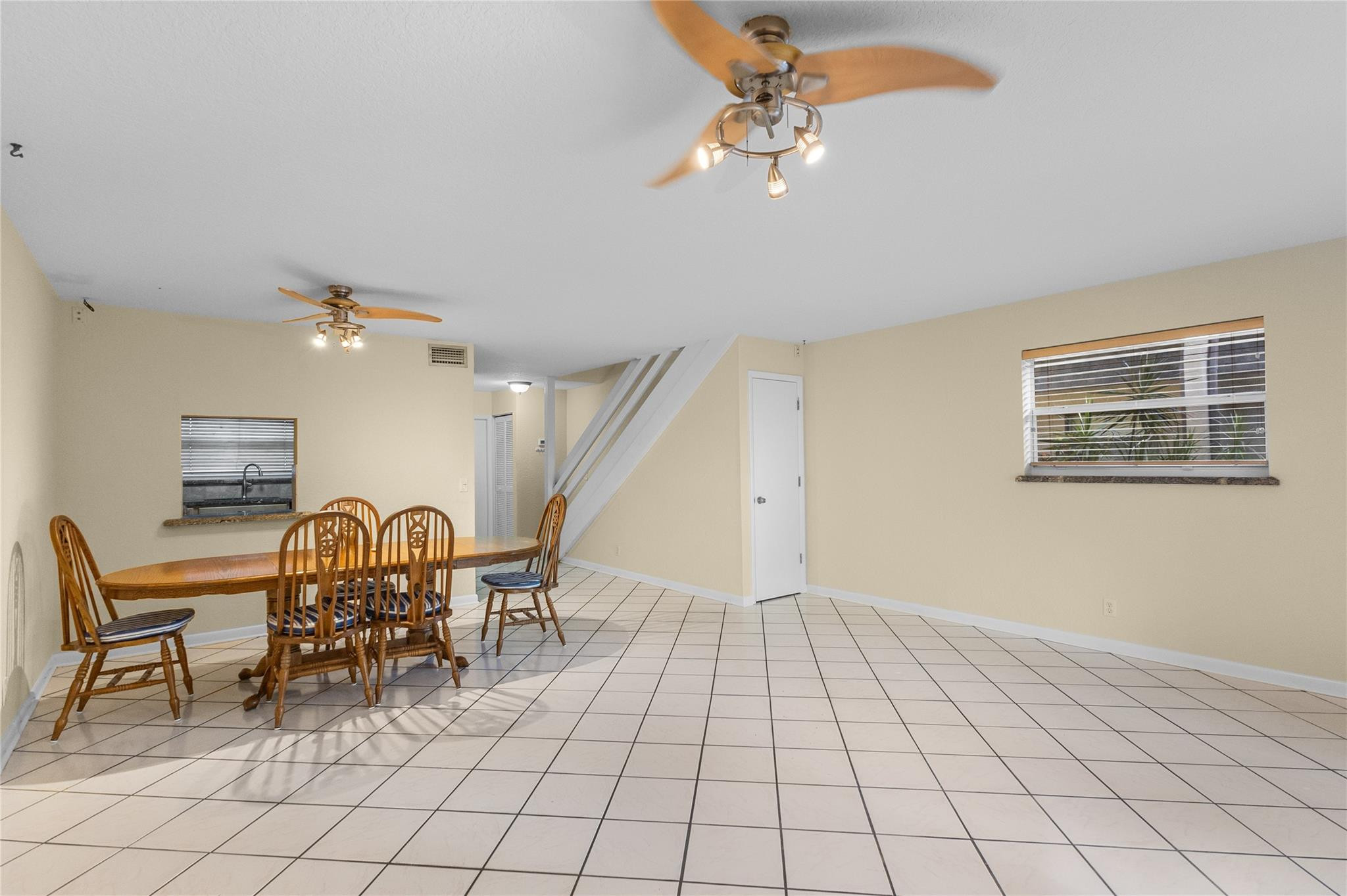 2520 Van Buren Street 4