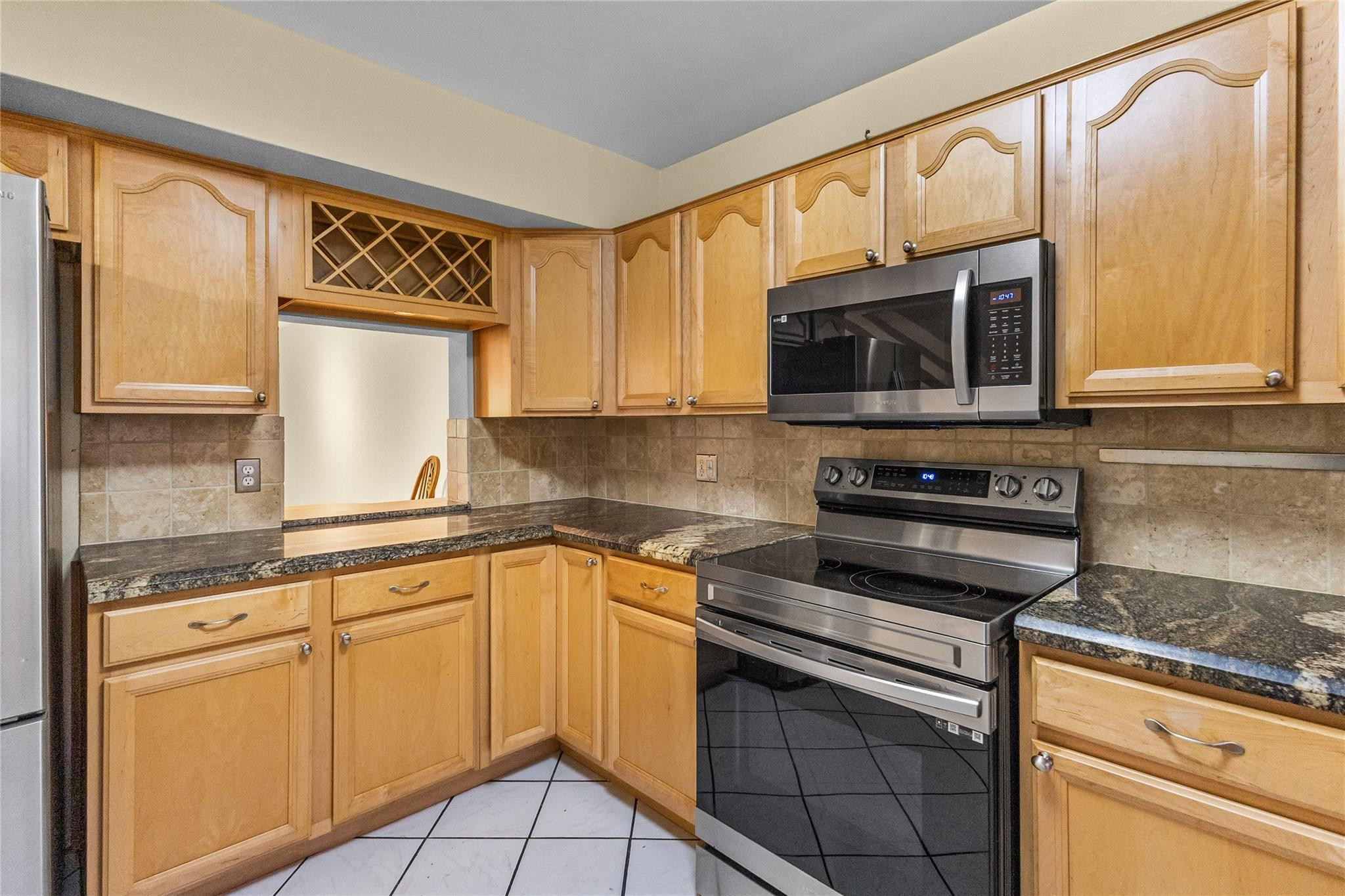 2520 Van Buren Street 4