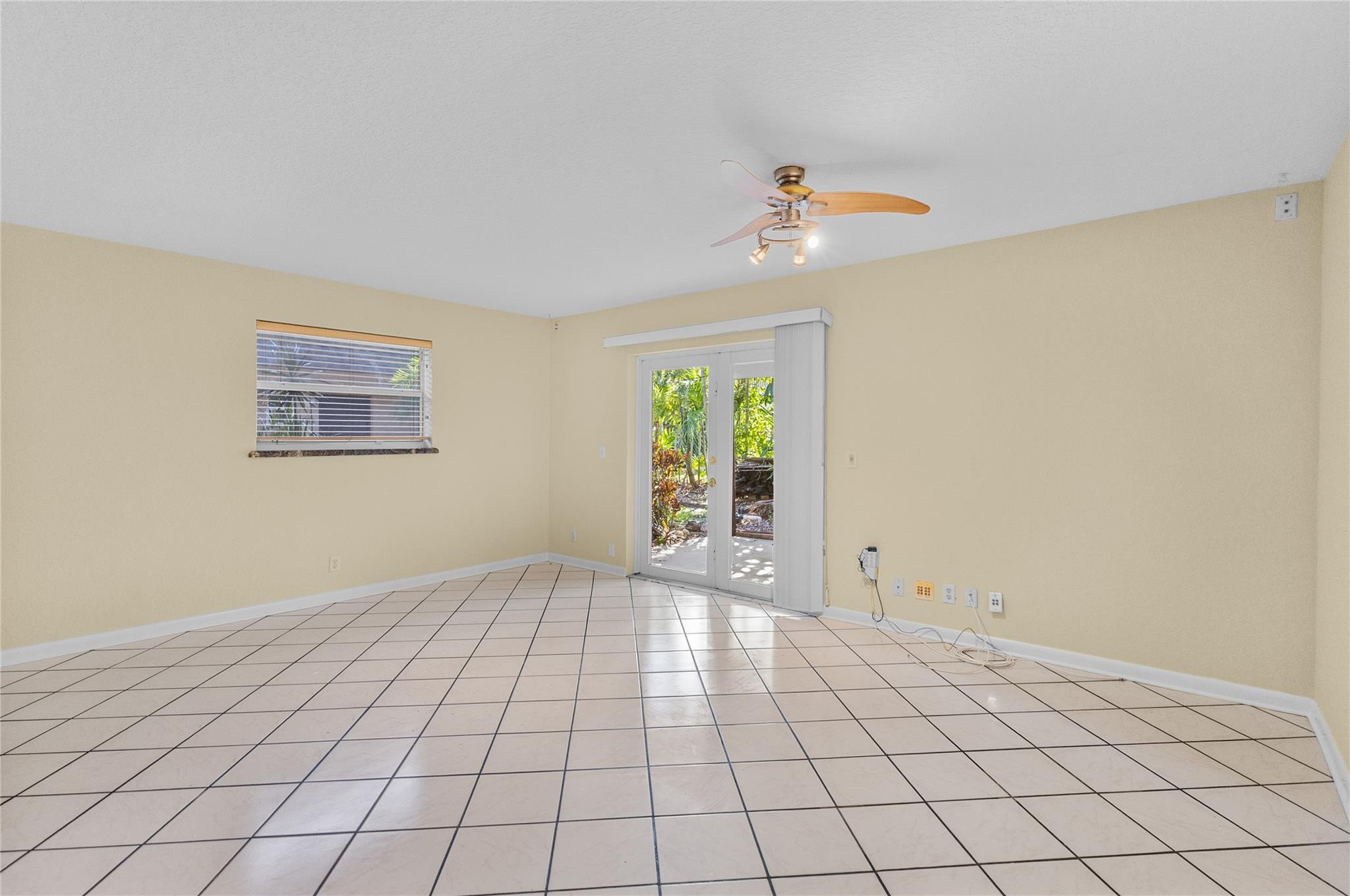 2520 Van Buren Street 4