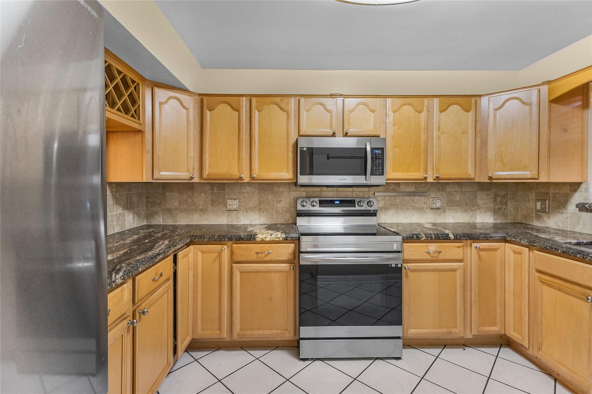 2520 Van Buren Street 4