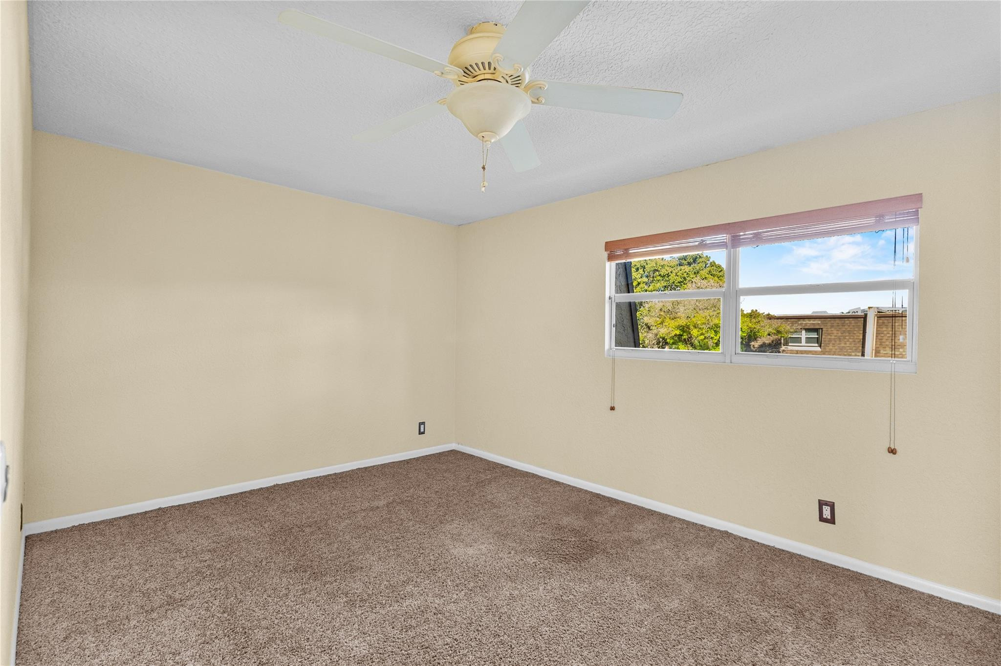 2520 Van Buren Street 4