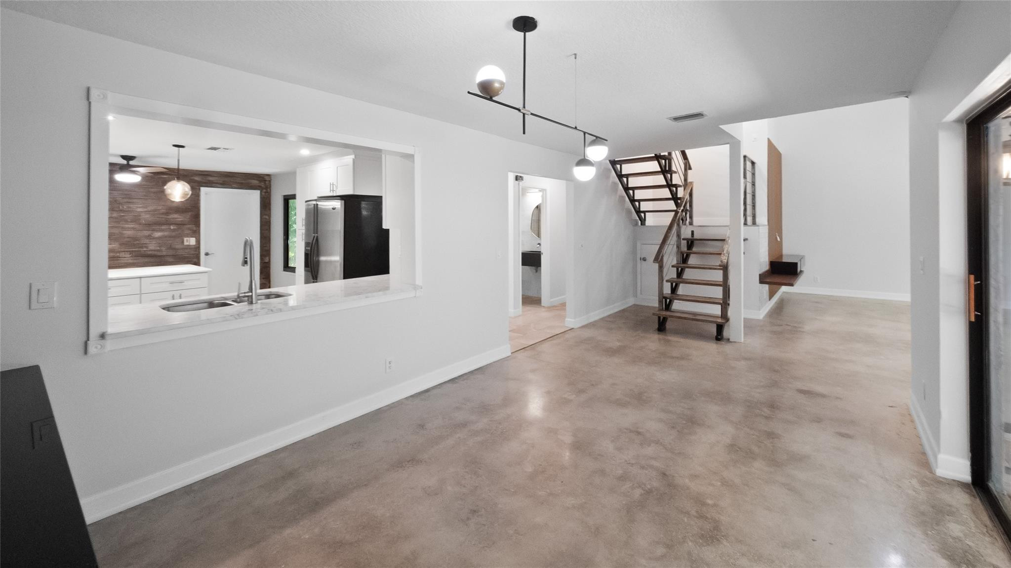 619 Deer Creek Shore Drive 619