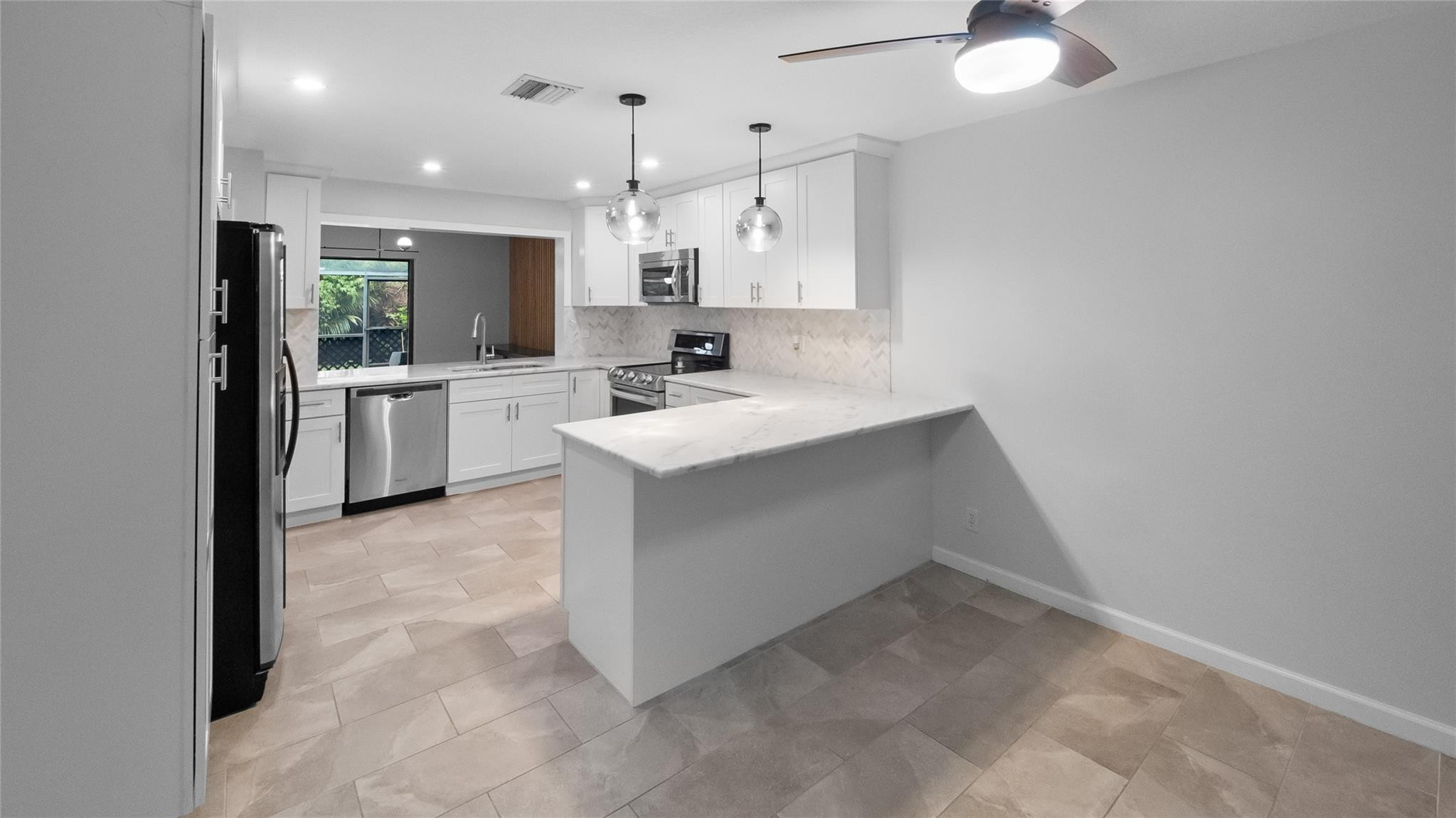 619 Deer Creek Shore Drive 619