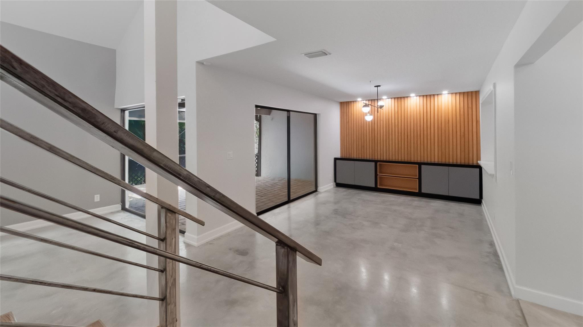 619 Deer Creek Shore Drive 619