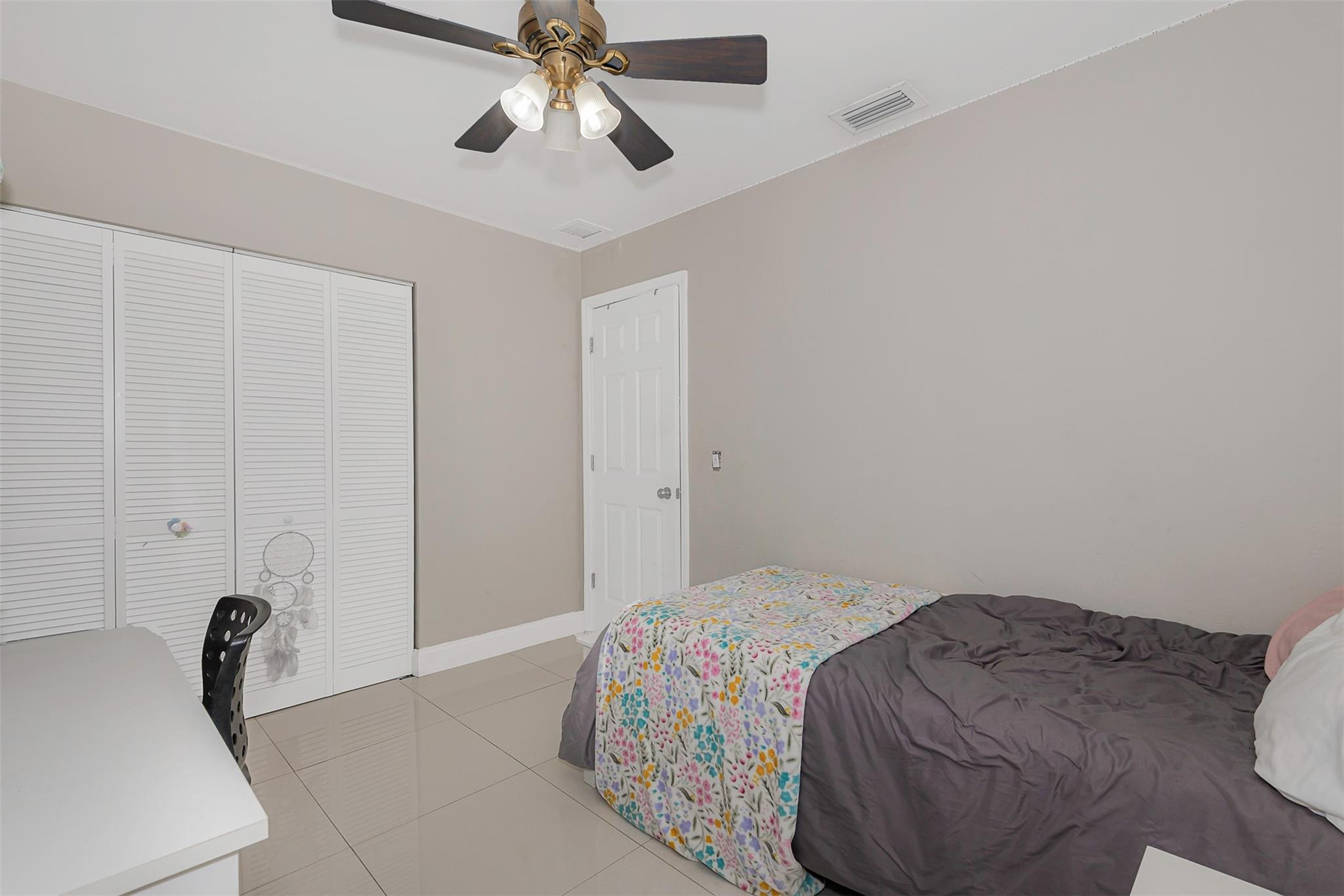 7509 NW 40th Place