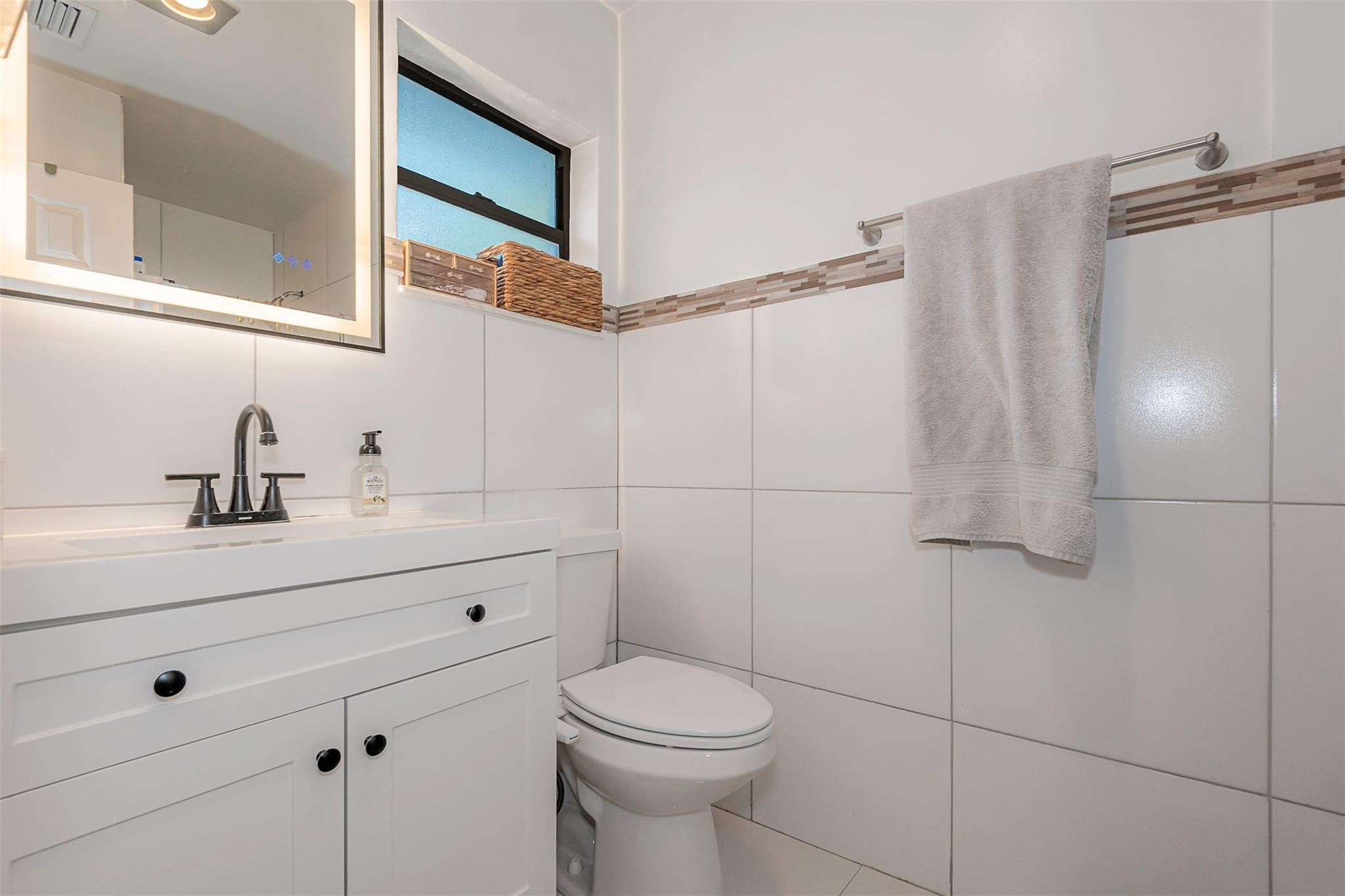 7509 NW 40th Place