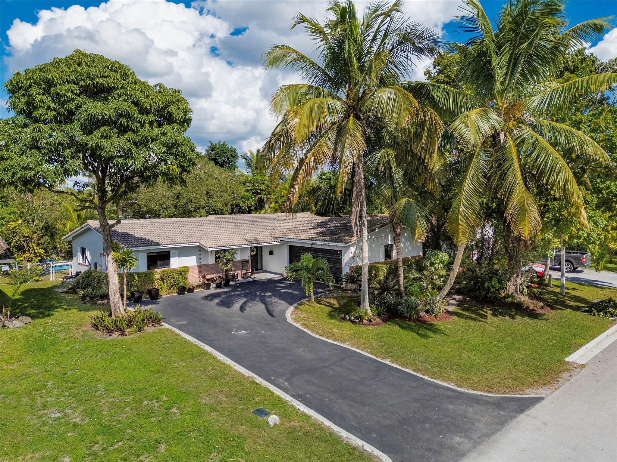 7509 NW 40th Place