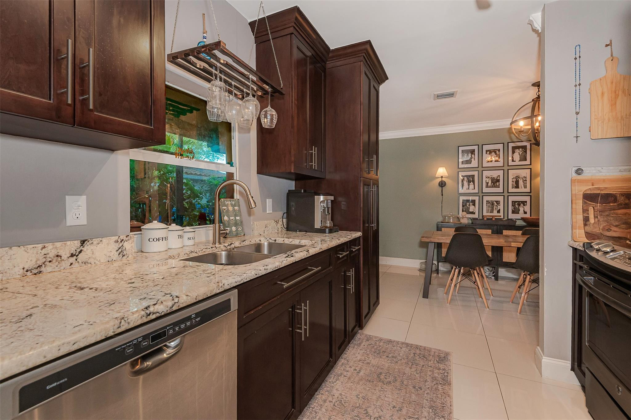 7509 NW 40th Place