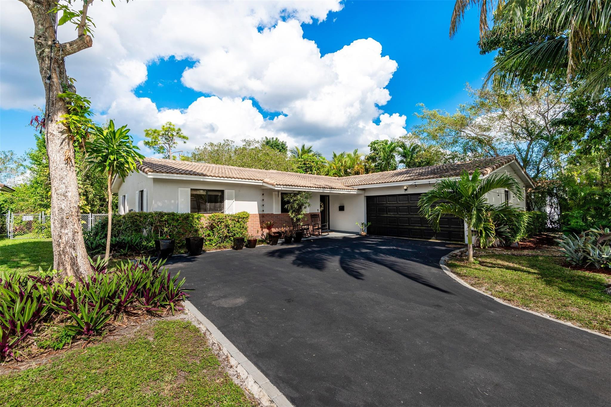 7509 NW 40th Place