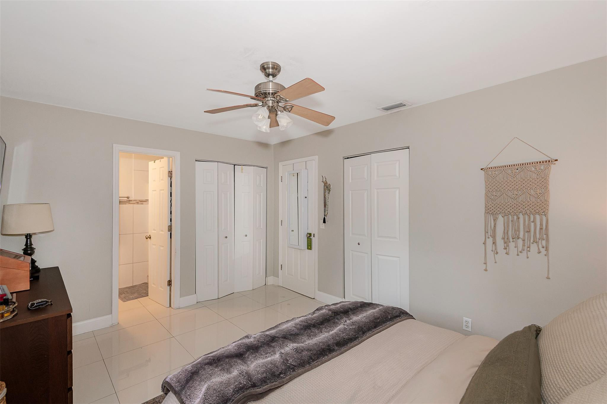 7509 NW 40th Place