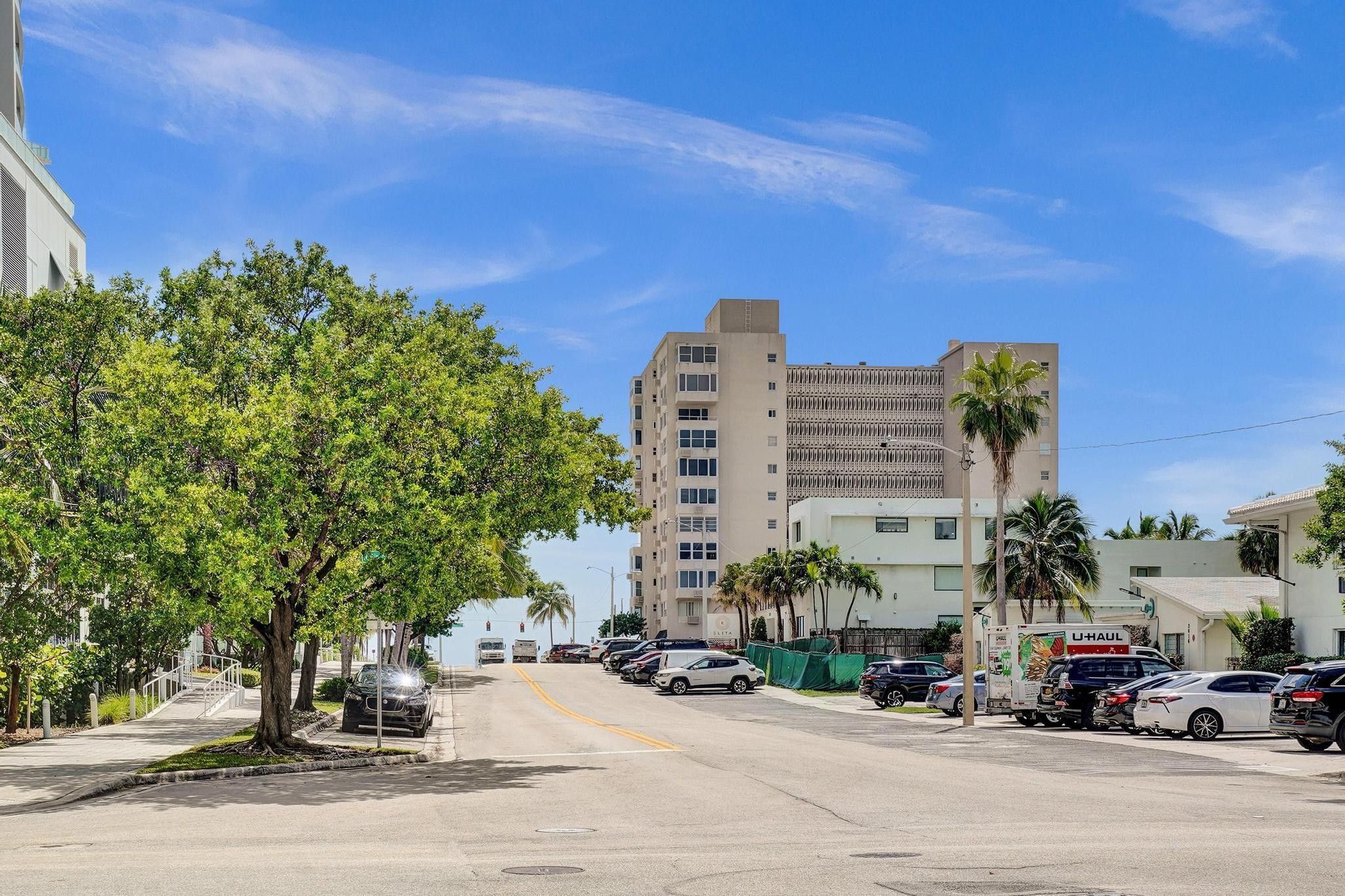 401 N Birch Road 702