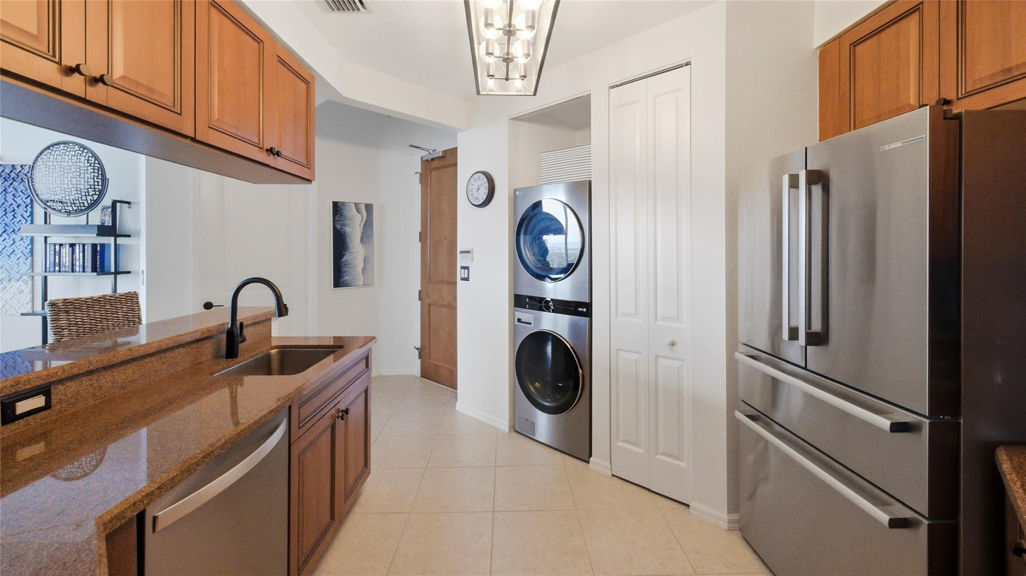 347 N New River Drive 3110
