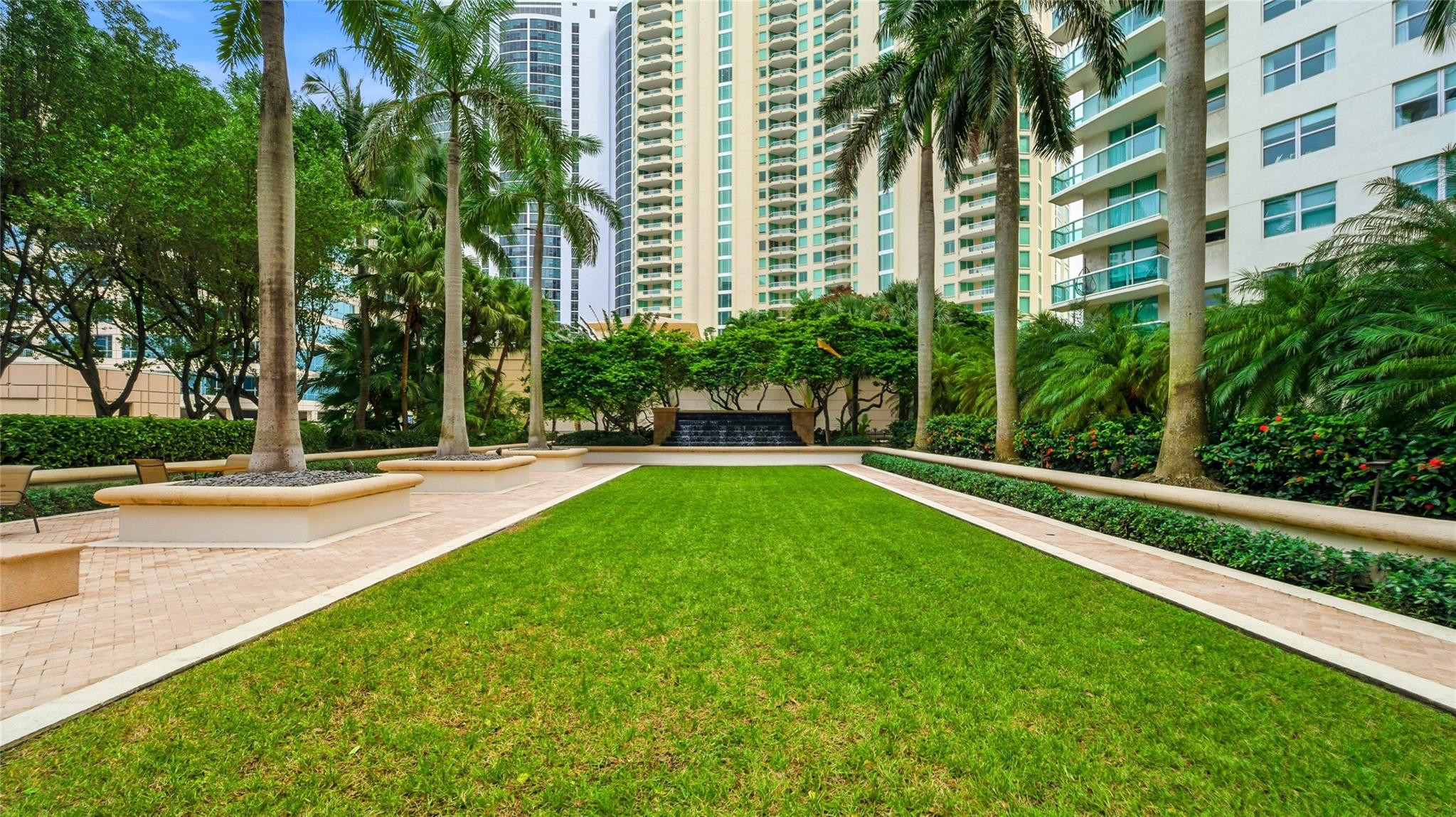 347 N New River Drive 3110