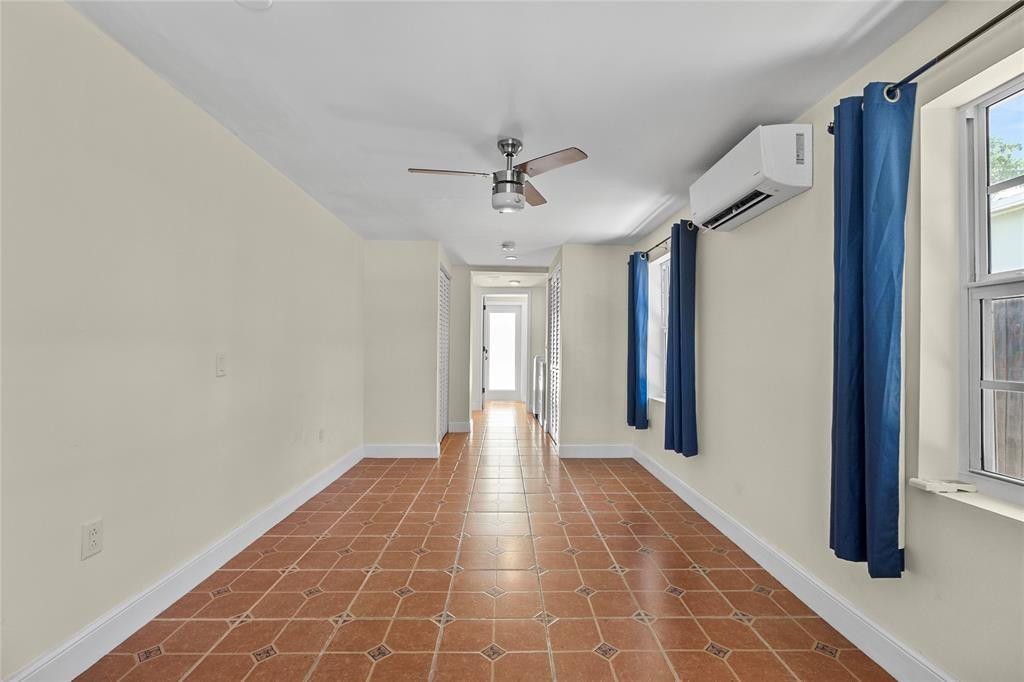 15 SE 13th Avenue