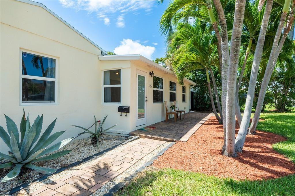 15 SE 13th Avenue