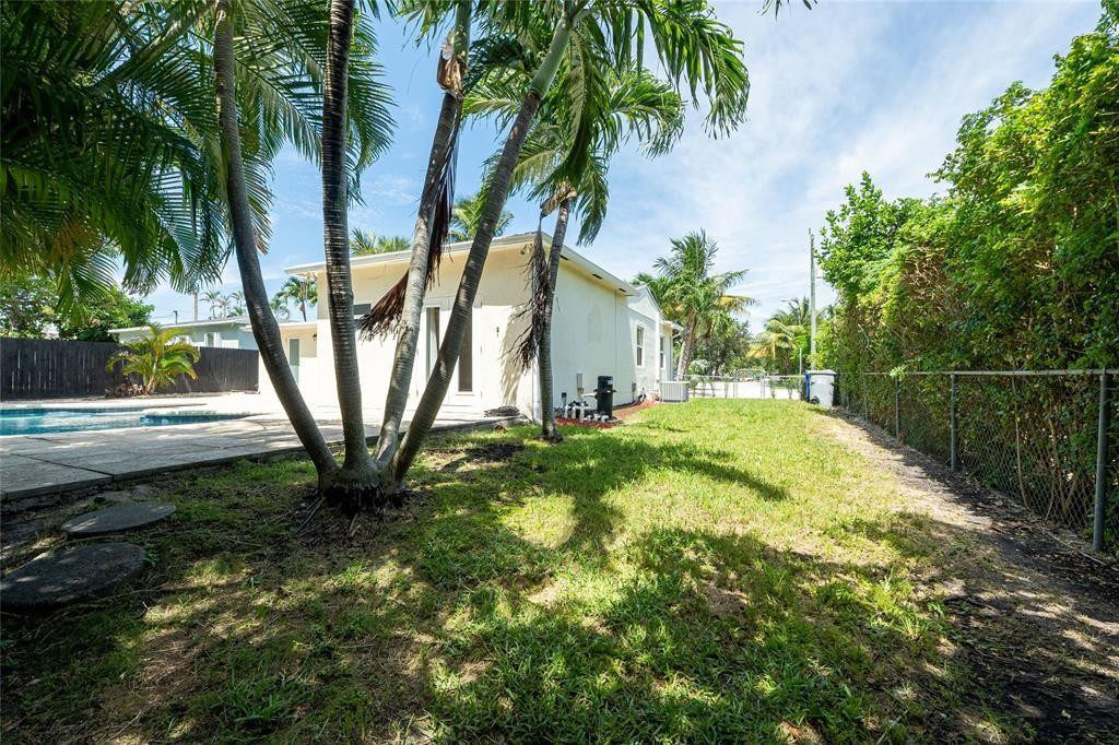 15 SE 13th Avenue