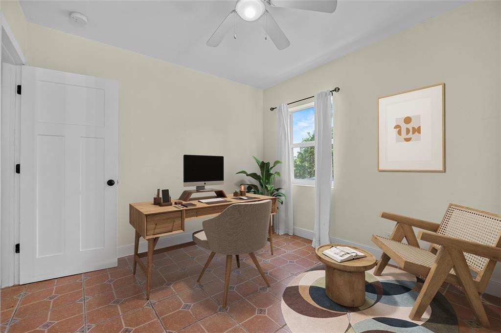 15 SE 13th Avenue