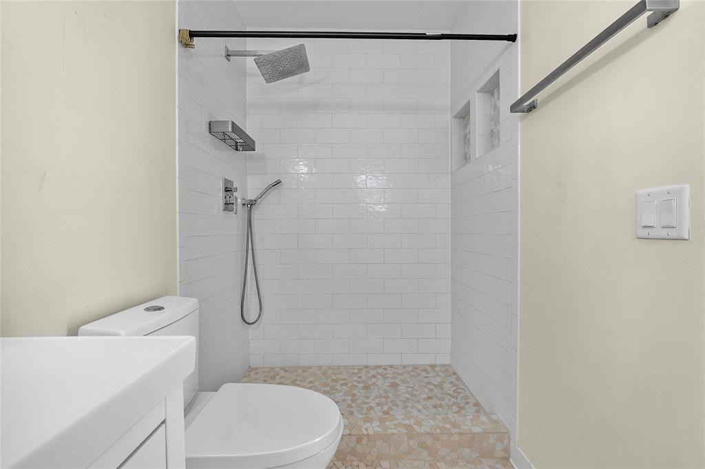 15 SE 13th Avenue