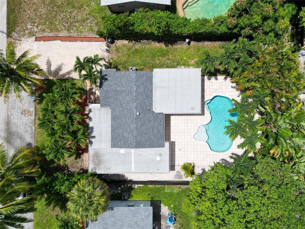 15 SE 13th Avenue