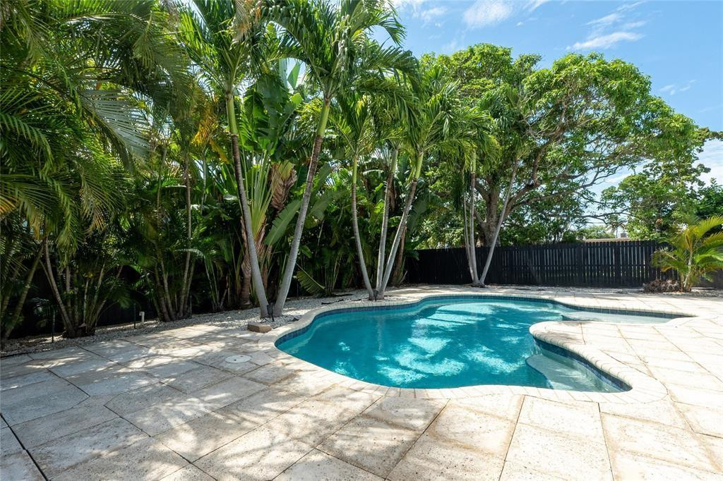 15 SE 13th Avenue