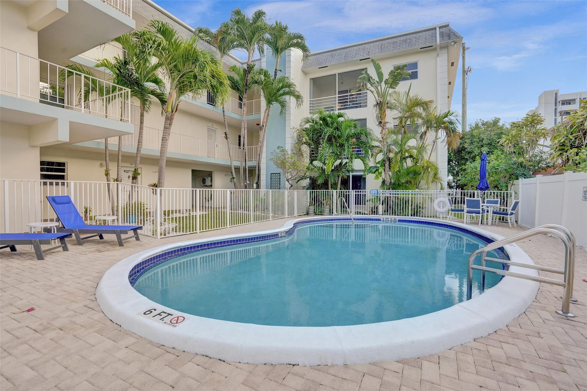 3216 SE 8th Street 305