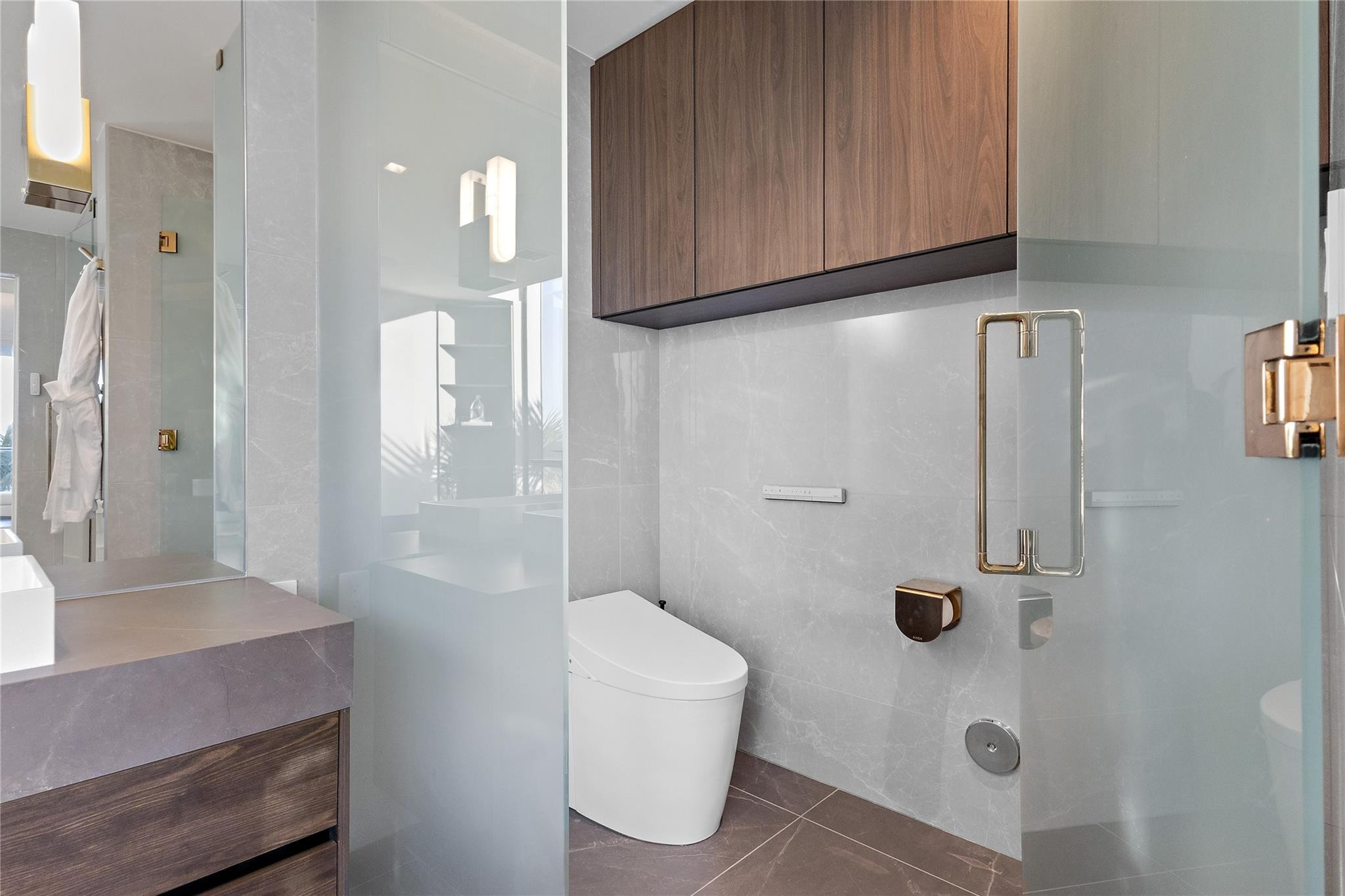 1116 N Ocean Boulevard 301