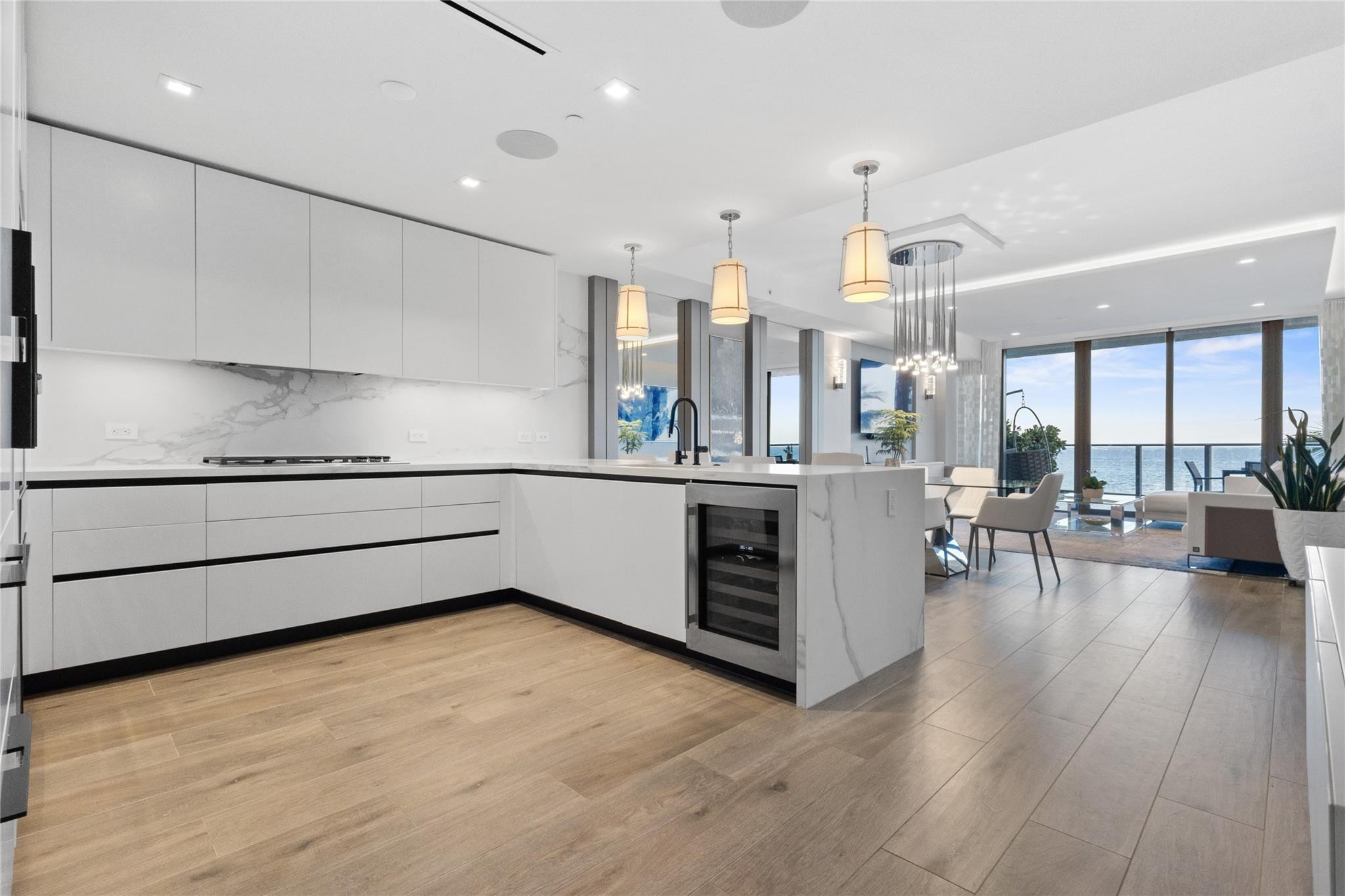 1116 N Ocean Boulevard 301