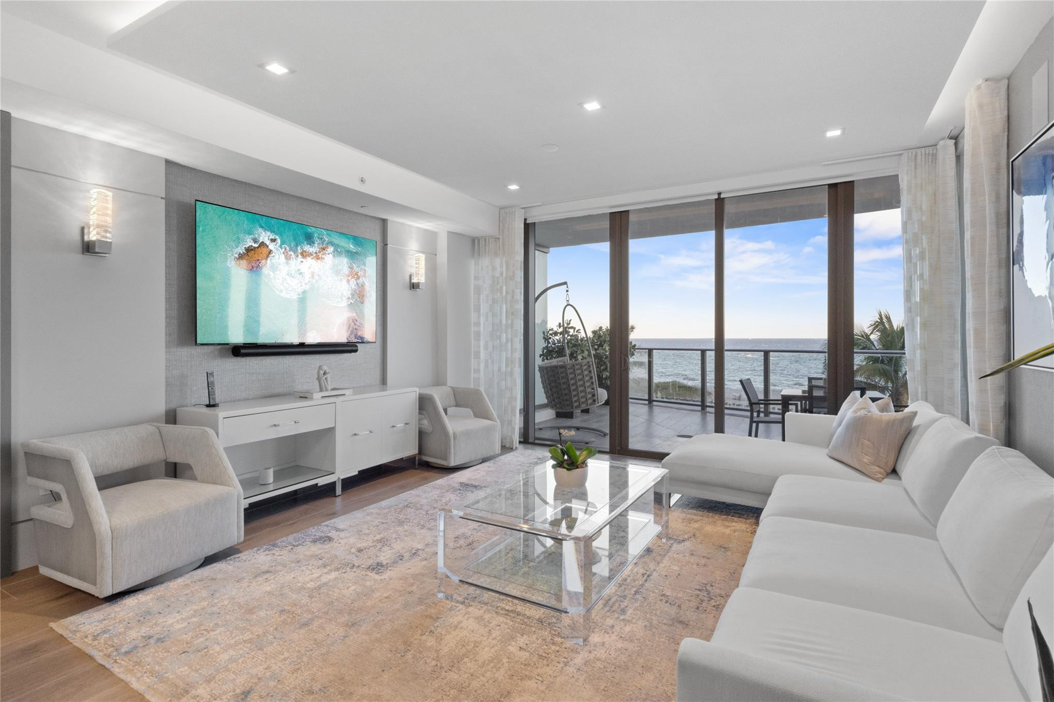 1116 N Ocean Boulevard 301