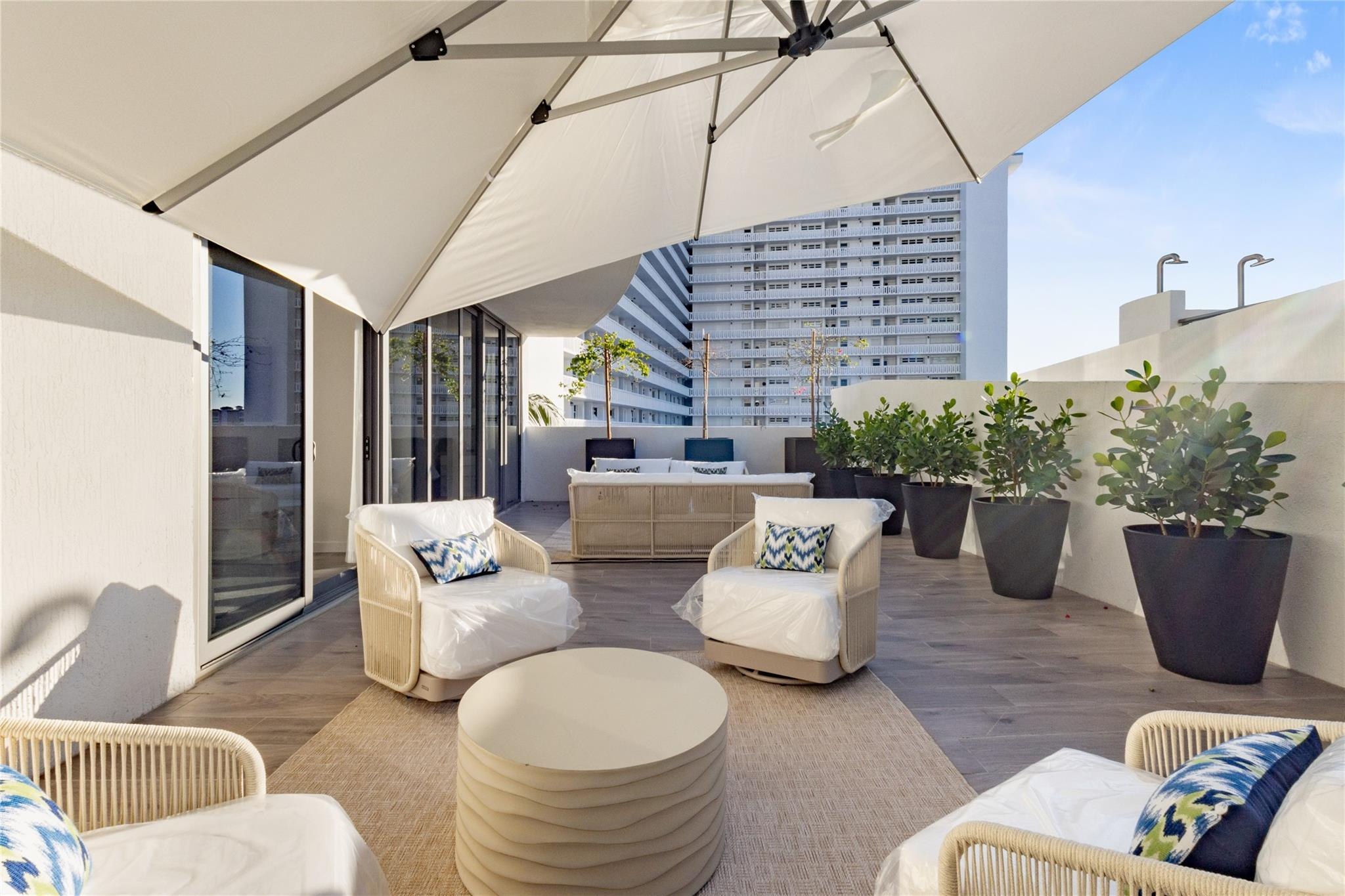 1116 N Ocean Boulevard 301