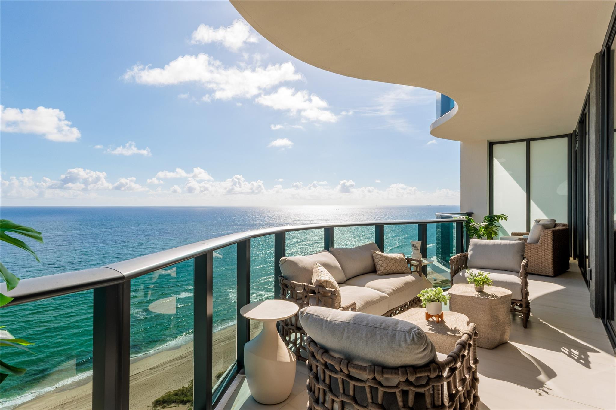 900 N Ocean Boulevard LPH05