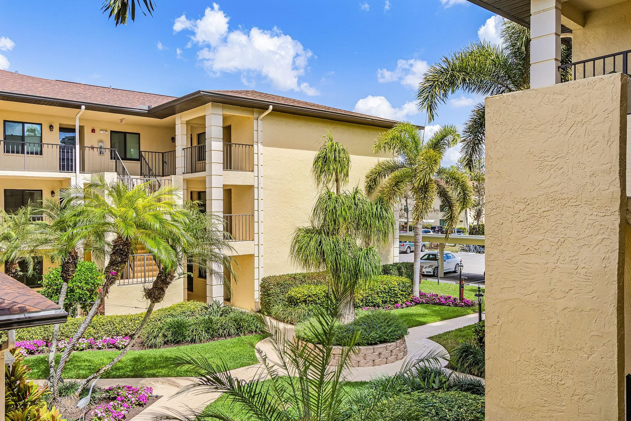 228 Fox Glen Drive 3205
