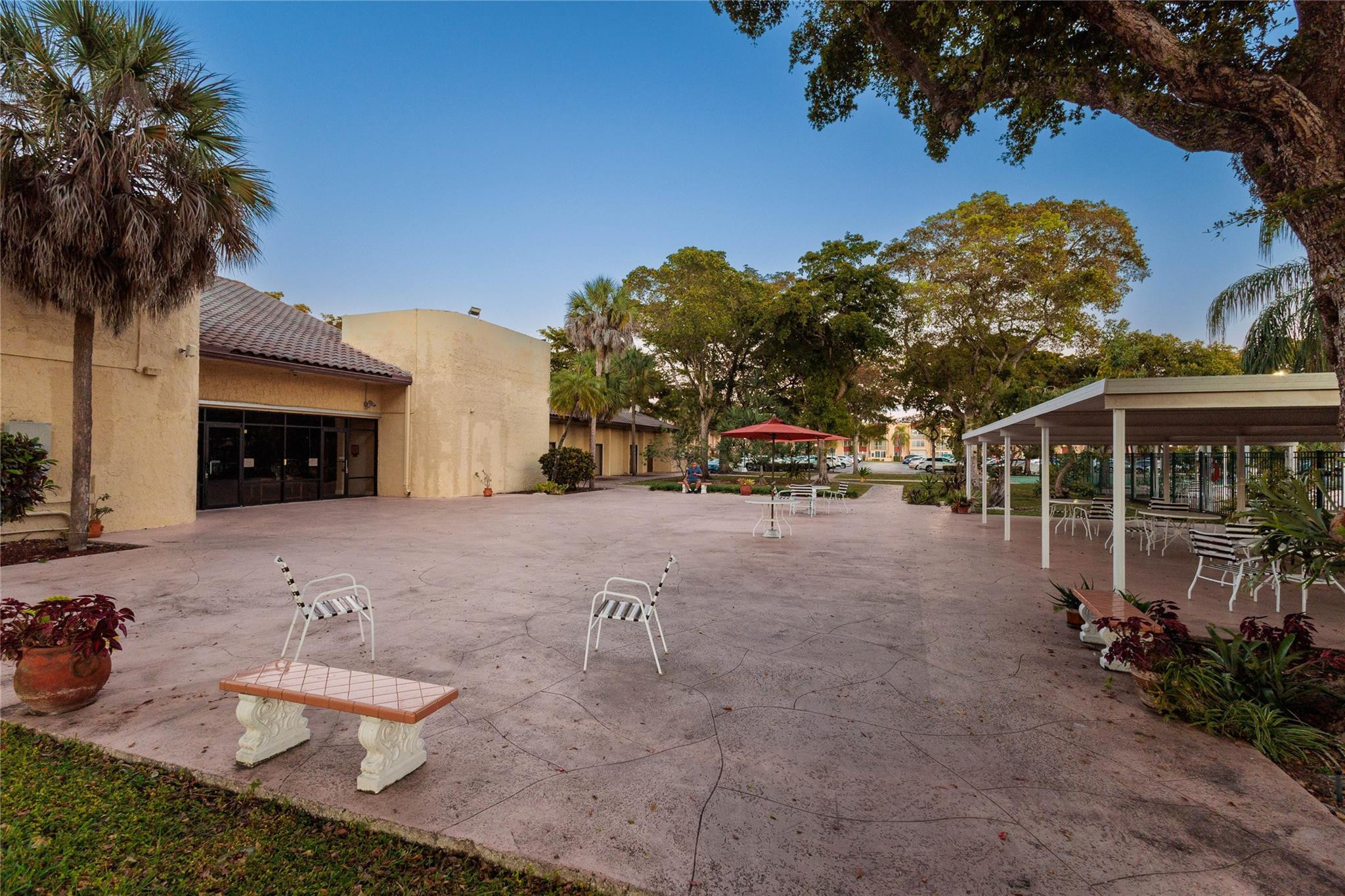 8220 SW 24th Street 4115