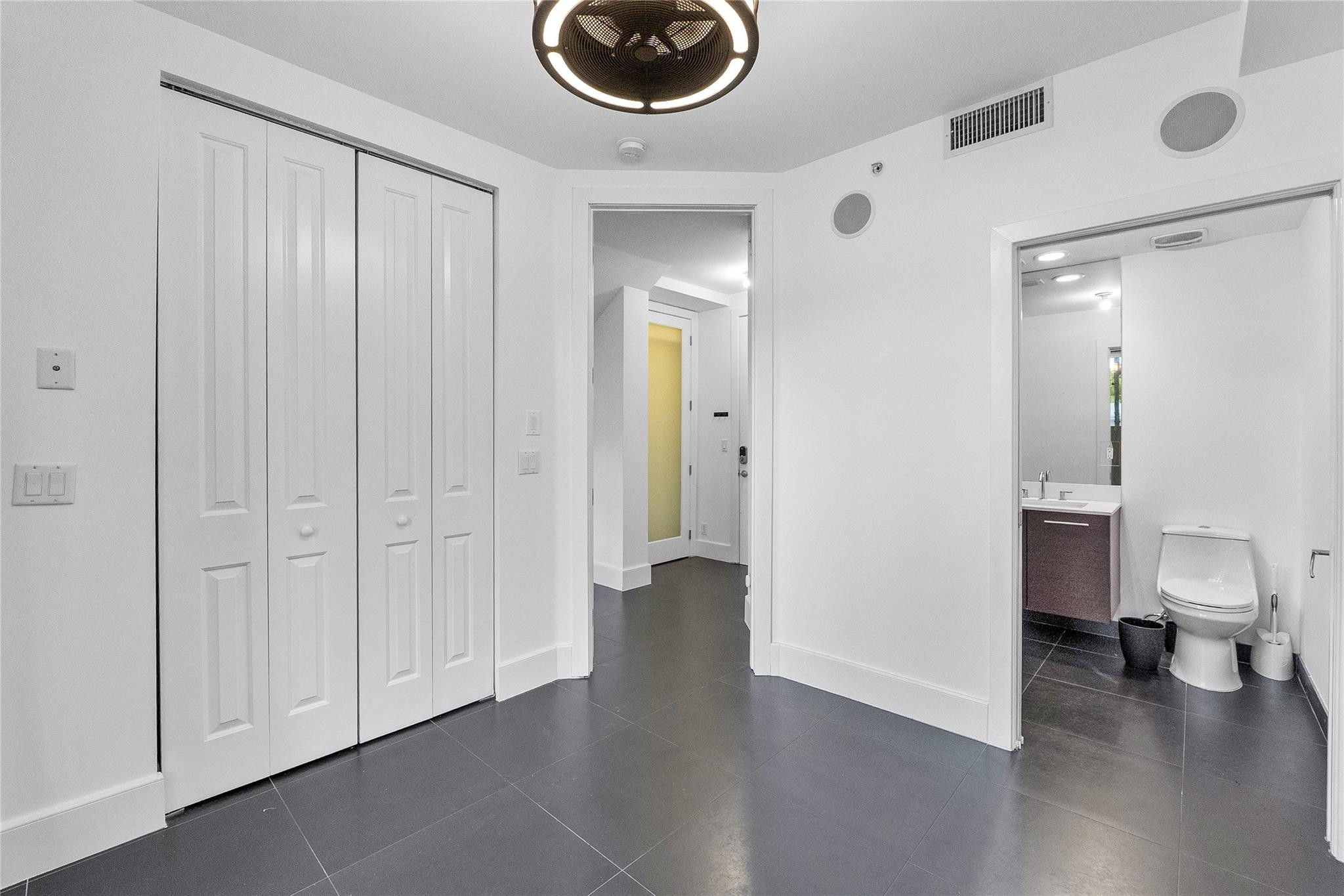 801 SE 12th Court 801